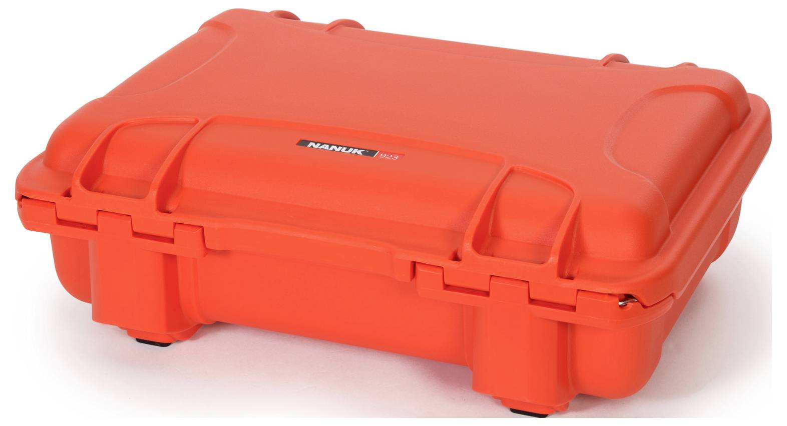 Ein robuster, leuchtend orangefarbener Schutzkoffer mit verstärkten Ecken und einem zentralen Griff. Ideal für den sicheren Transport.