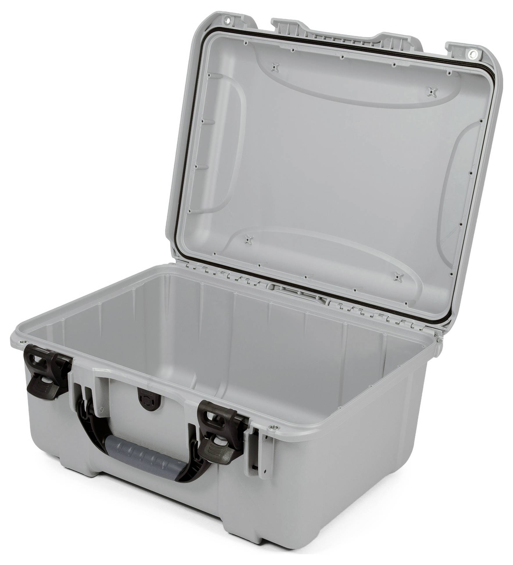 Grauer, offener, robuster Koffer mit stabilem Griff und Verschlussmechanismen, geeignet für den sicheren Transport empfindlicher Geräte.