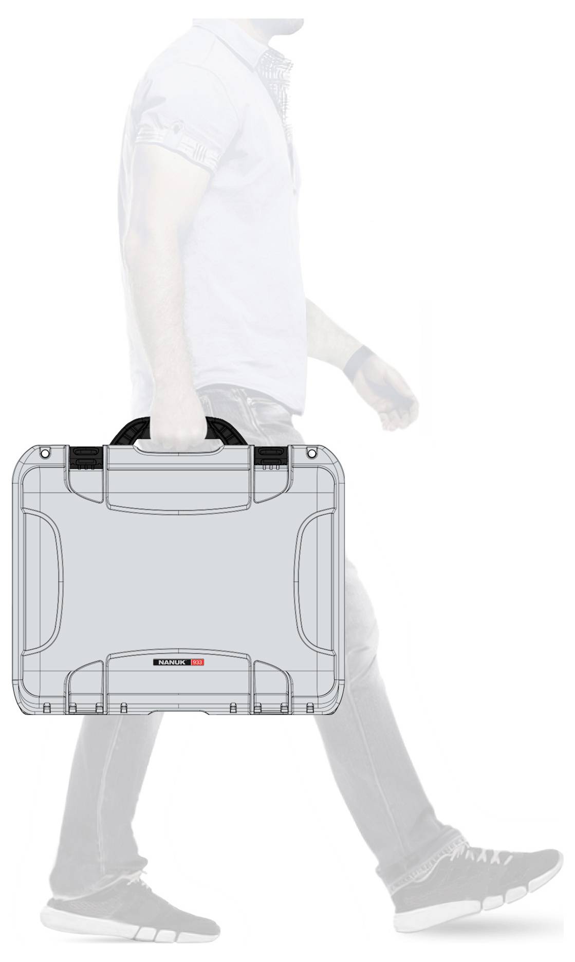 Person trägt einen grauen, robusten Koffer mit schwarzem Griff. Nur Koffer scharf, Person verblasst im Hintergrund.