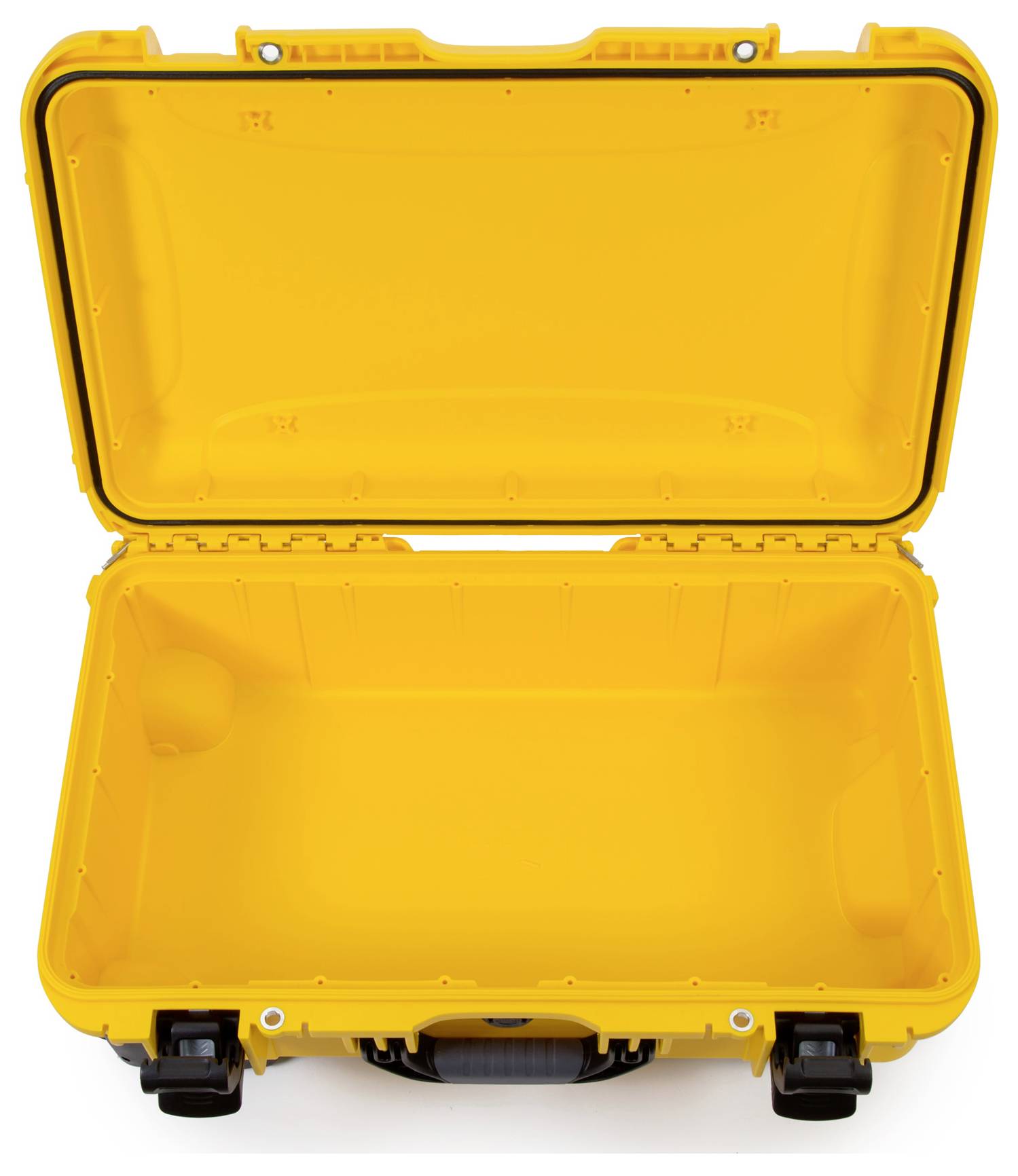 Ein offener, gelber Hartschalenkoffer mit schwarzem Verschluss und Tragegriff, leerer Innenraum sichtbar.