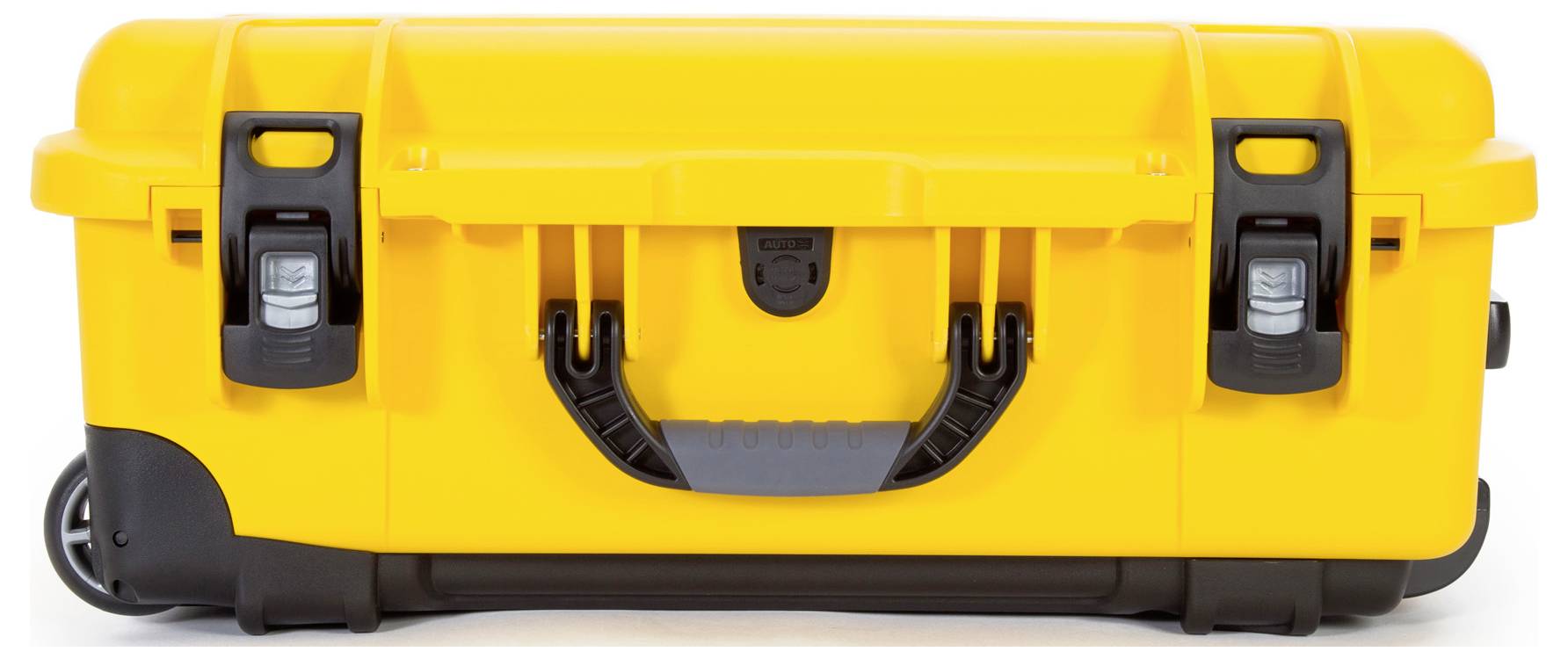 Gelber, robuster Hartschalenkoffer mit zwei Riegeln vorne und einem Griff, geeignet für den sicheren Transport von empfindlichen Gegenständen.