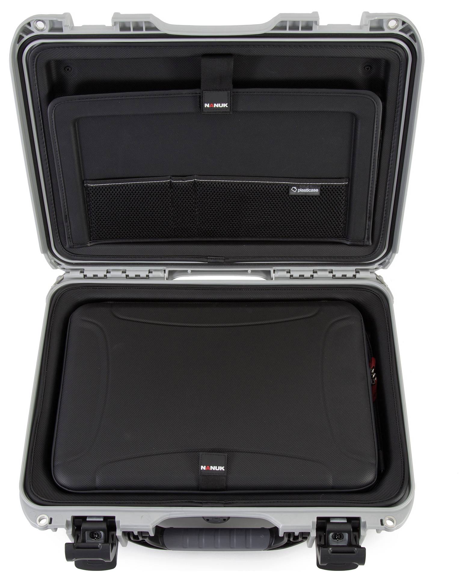 Geöffneter Koffer mit schwarzer Schutzhülle im Inneren, geeignet für den Transport und Schutz empfindlicher Gegenstände.