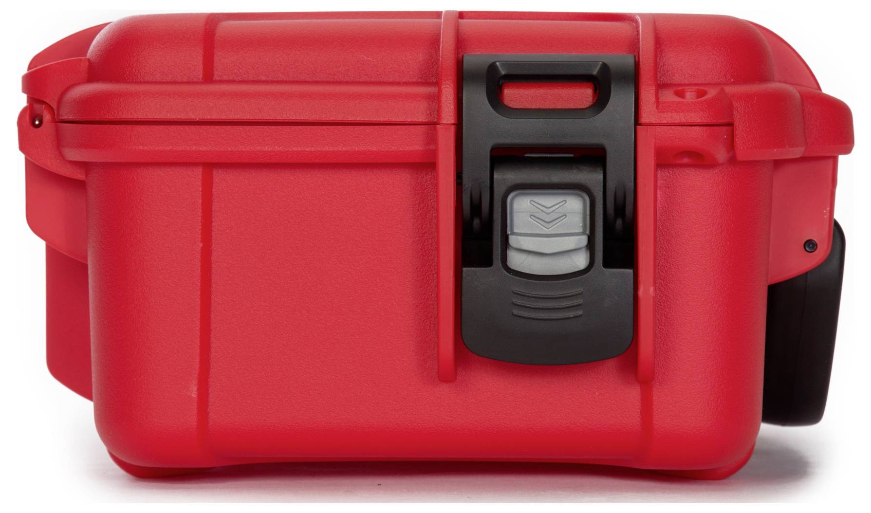 Ein roter, robust aussehender Schutzkoffer mit schwarzem Verschluss, geeignet für sicheren Transport und Aufbewahrung von empfindlichen Geräten.