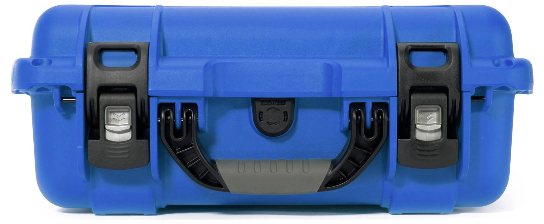 Ein blauer, robuster Hartschalenkoffer mit zwei schwarzen Schnappverschlüssen und einem Griff, entworfen für sicheren Transport.