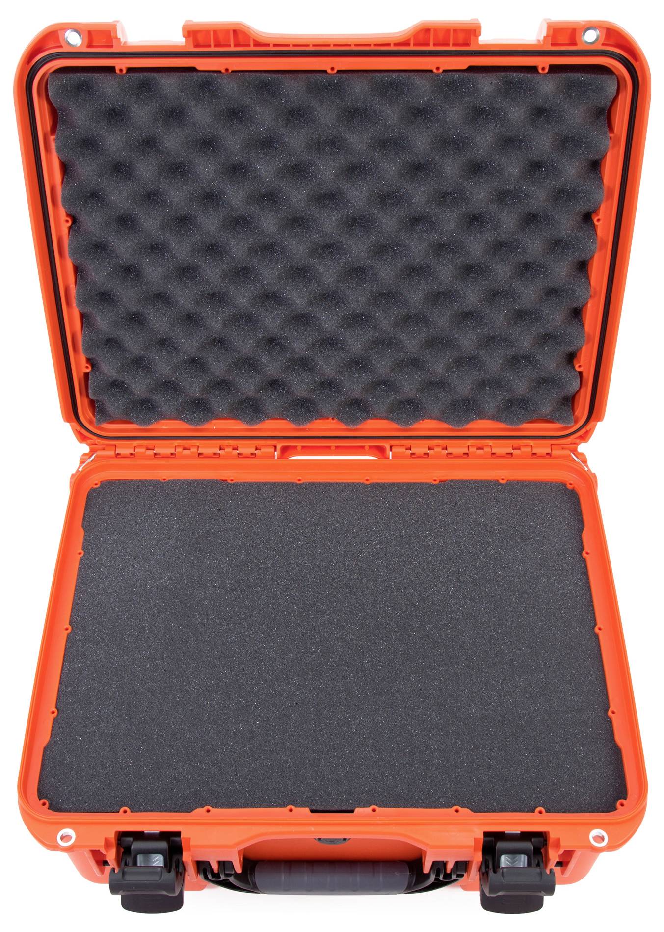Ein offener, orangener Transportkoffer mit Schaumstoffpolsterung innen, geeignet zum sicheren Transport empfindlicher Geräte.