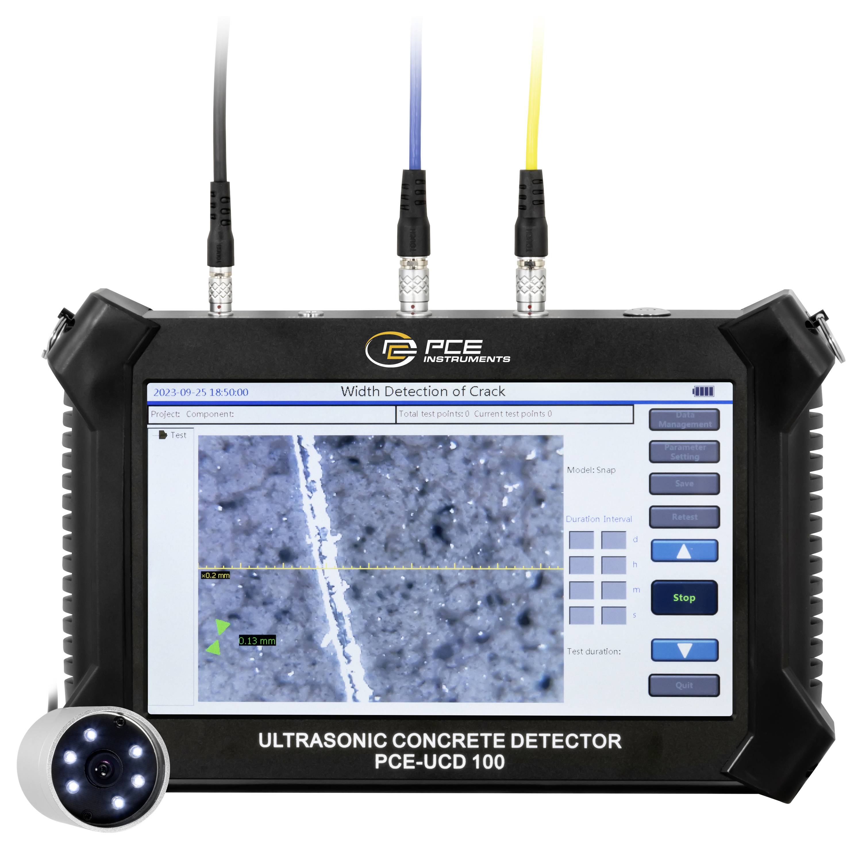 PCE-UCD 100 Ultraschall-Betondetektor zeigt einen Rissbreitenmessungsbildschirm mit einem vergrößerten Scandild und Bedienelementen.