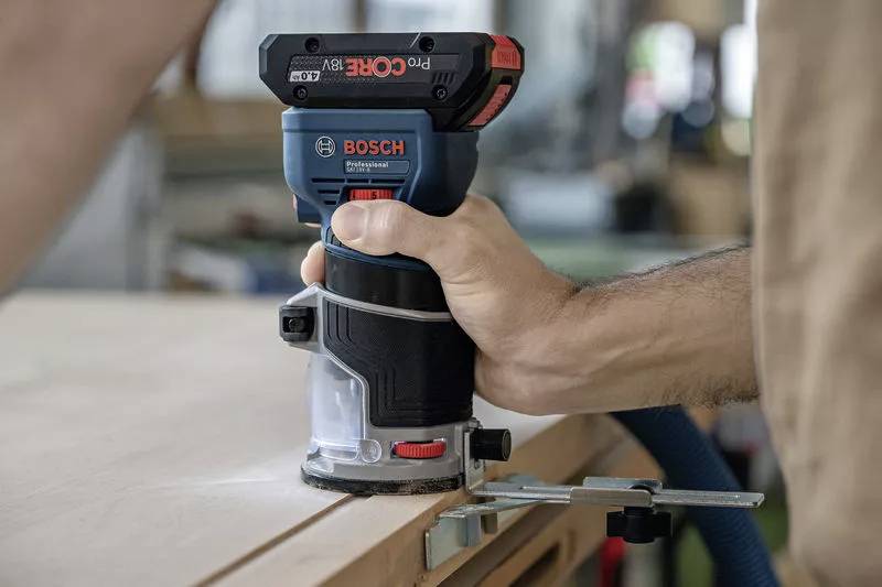 Bosch Professional GKF 18V-8 Kantenfräser