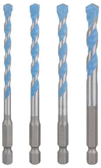 Vier Metallbohrer mit blau markierten, spiralförmigen Schneiden stehen nebeneinander.