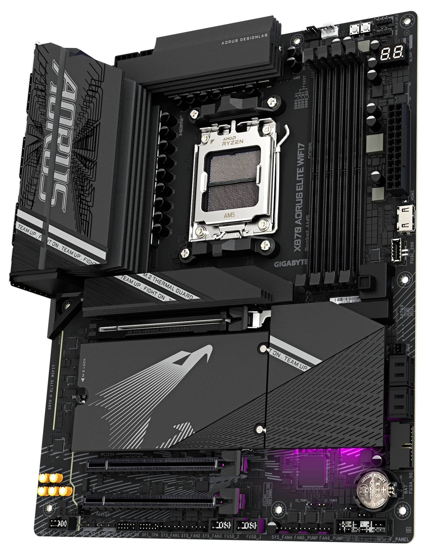 Eine schwarze Computer-Mainboard-Platine mit silbernen und weißen Details. Oberer Bereich zeigt Prozessorsockel und RAM-Steckplätze.