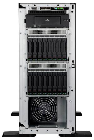 Ein geöffneter Server mit mehreren Festplattensteckplätzen und einem Lüfter an der Unterseite. Ideal für umfangreiche Datenspeicherung.