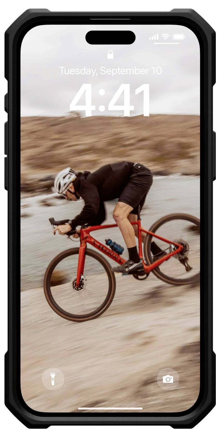 Urban Armor Gear Essential Armor MagSafe Case Backcover Apple iPhone 16 Plus Schwarz MagSafe kompatibel 114447114040