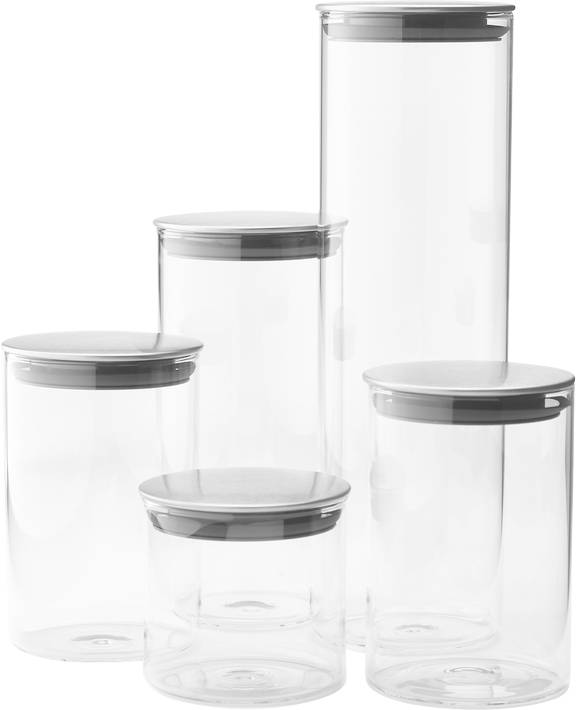 Fünf durchsichtige Vorratsgläser mit grauen Deckeln, in verschiedenen Größen aufgereiht, zur Aufbewahrung von Küchenzutaten.