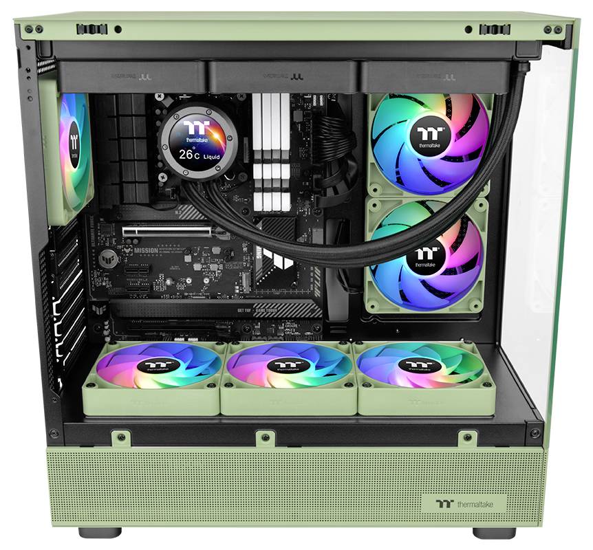 Ein Gaming-PC-Gehäuse mit einer Seitenpanel aus gehärtetem Glas, das RGB-beleuchtete Lüfter, ein Flüssigkeitskühlsystem und sauber angeordnete Kabel im Inneren zeigt.