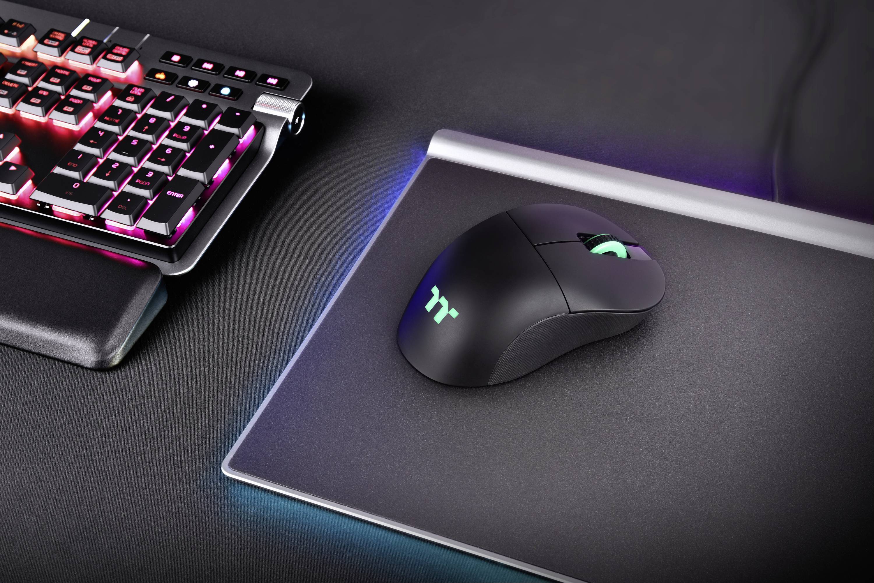 Thermaltake GMO Damysus Wireless RGB Black Gaming-Maus Funk, Bluetooth® Optisch 6 Tasten 19000 dpi