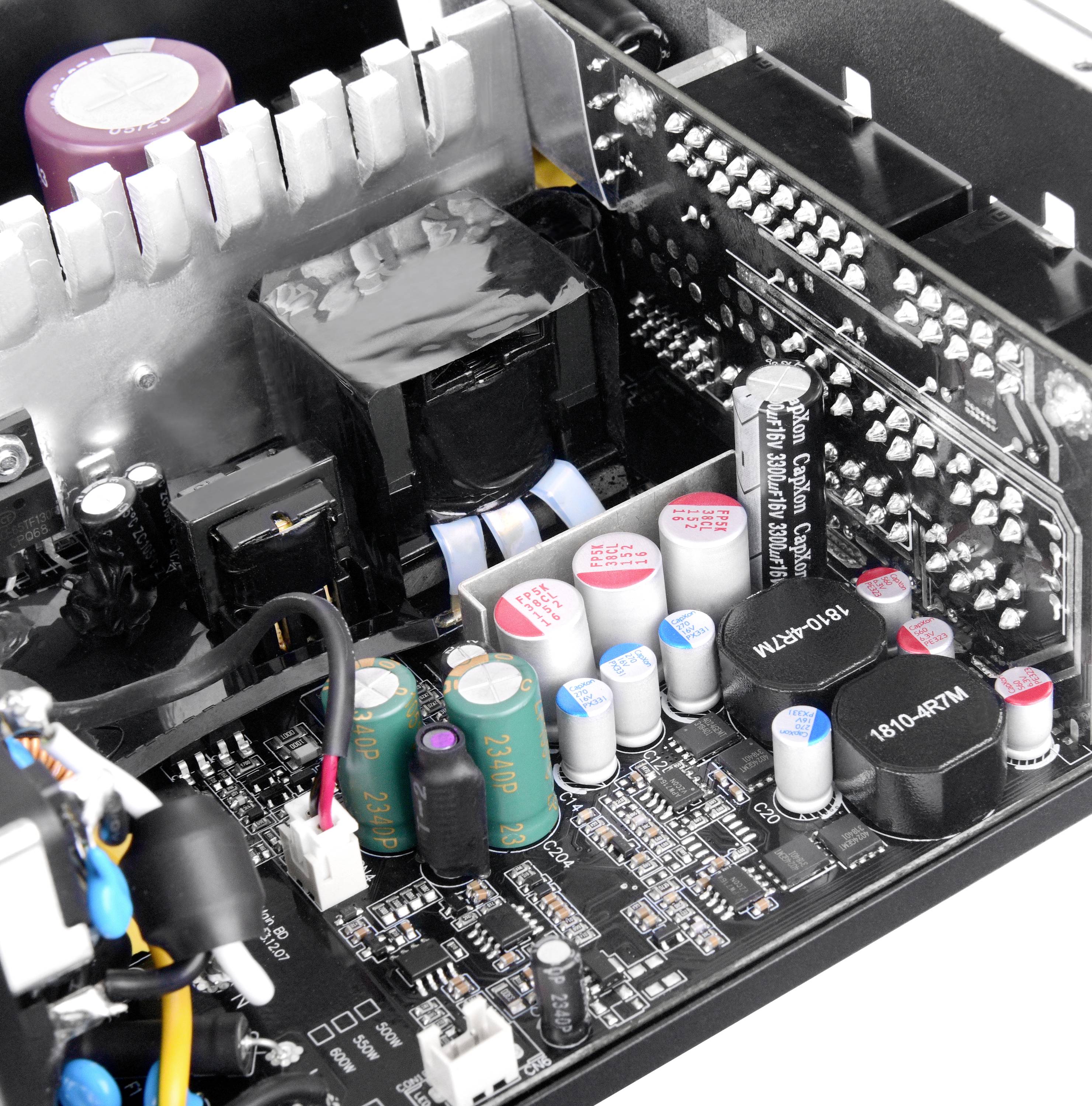 Thermaltake Toughpower GT 0750W PC Netzteil 750W