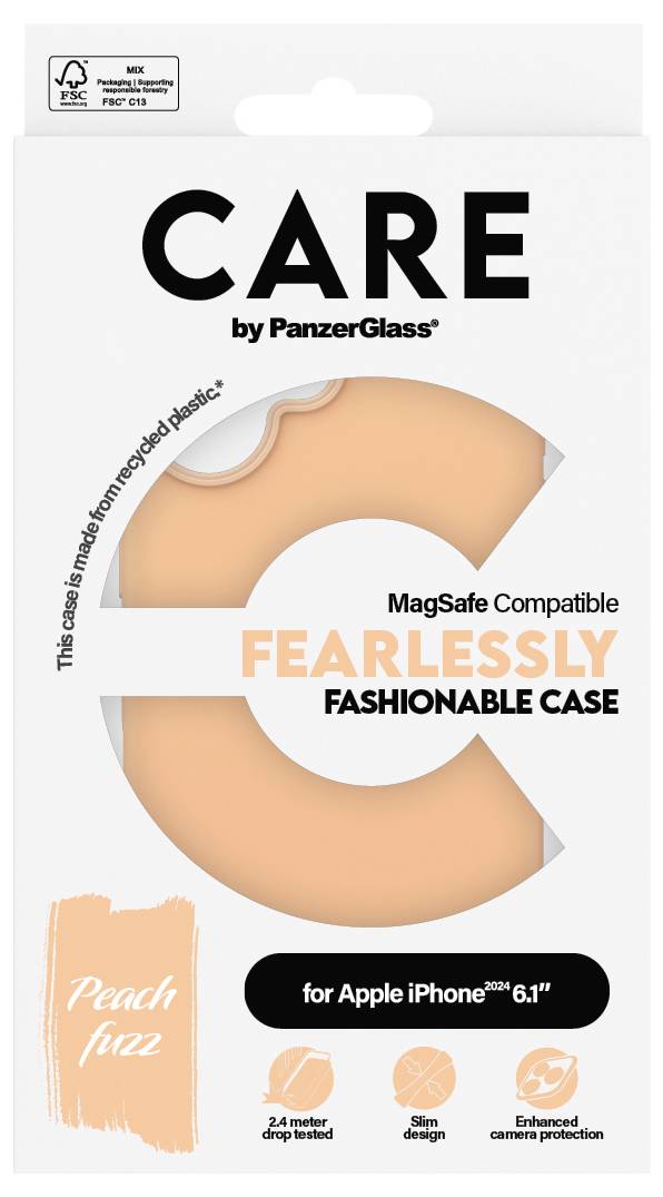 Verpackung eines PanzerGlass CARE MagSafe-kompatiblen iPhone-Cases in Peach Fuzz. Text: 'FEARLESSLY FASHIONABLE CASE', aus recyceltem Plastik.