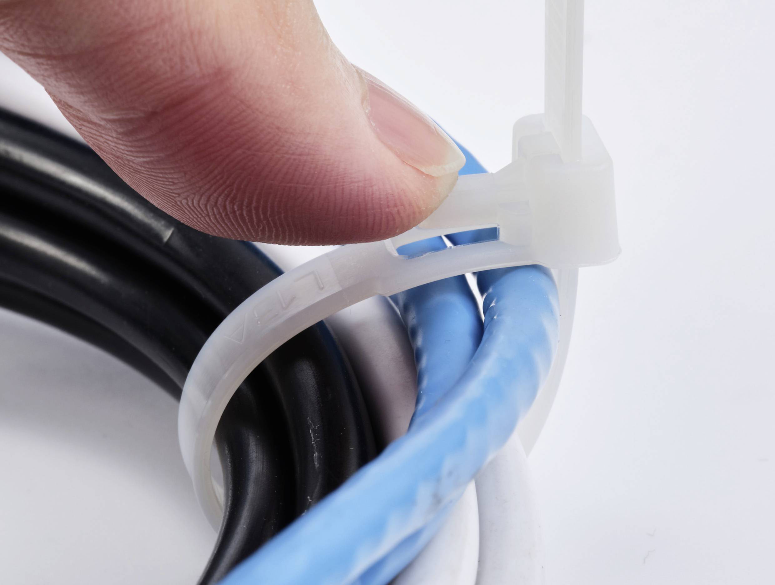 TRU COMPONENTS TC-13340644 TC-RC-250-7.6-N Kabelbinder 250mm 7.6mm Natur Lösbar, chemische Beständigkeit 100St.