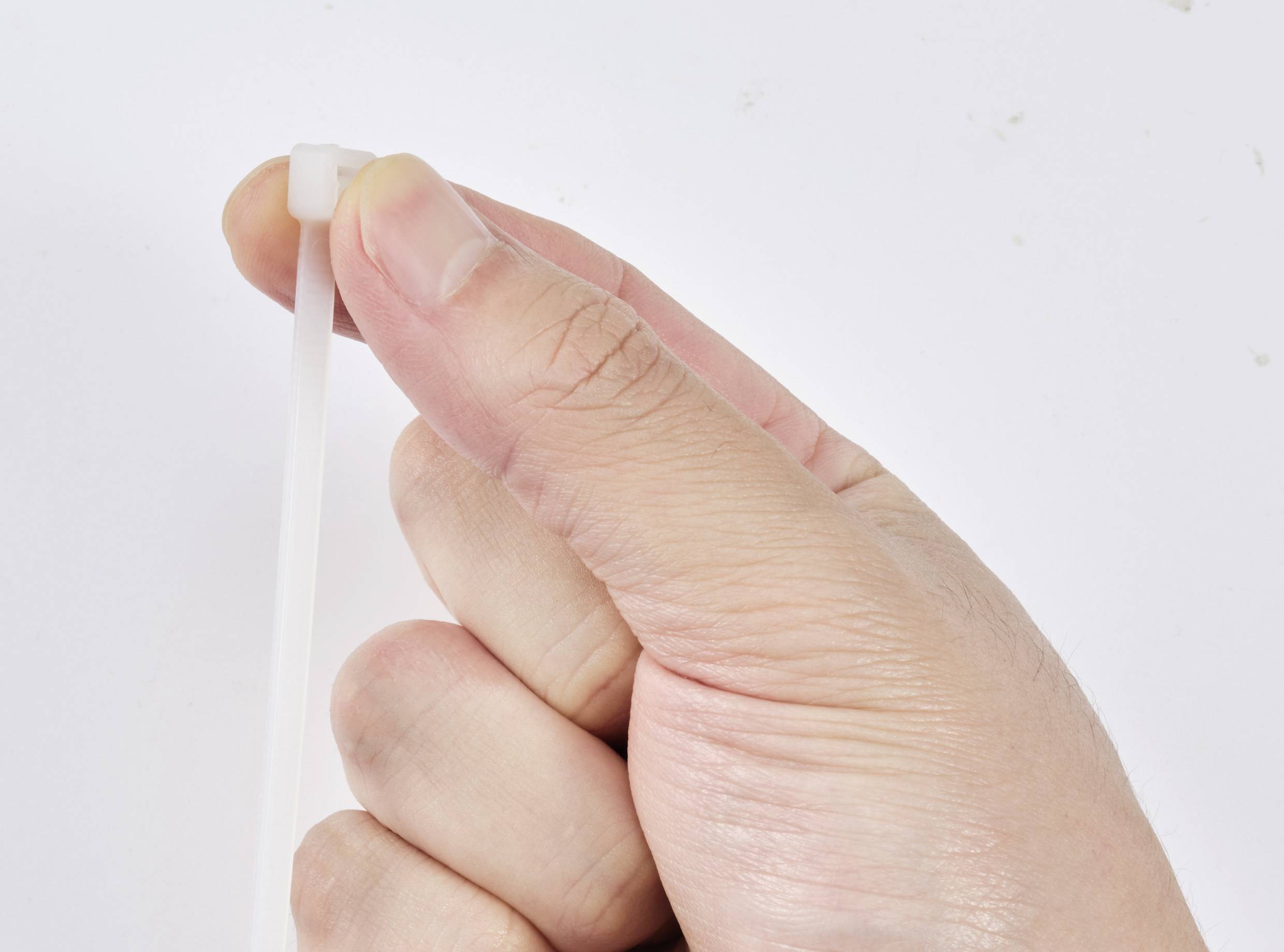 TRU COMPONENTS TC-13340660 TC-RT-160-4.6-N Kabelbinder 160mm 4.6mm Natur Lösbar, chemische Beständigkeit 100St.