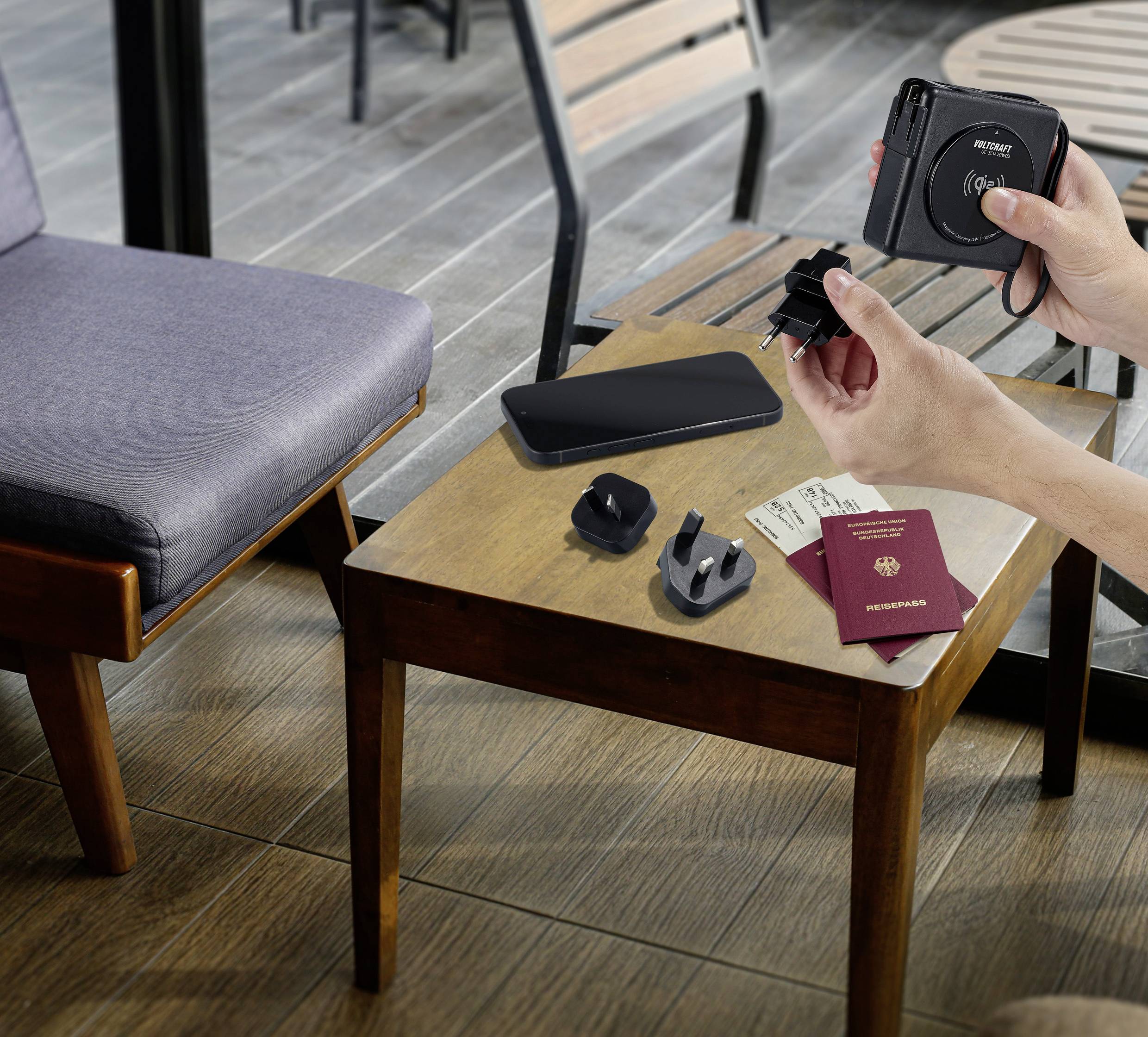 VOLTCRAFT UC-3C1A20W03 Reiseladeadapter 20W 1x USB-A, 3x USB-C® Fast Charge, USB PD Schwarz Innenbereich Wireless Charger