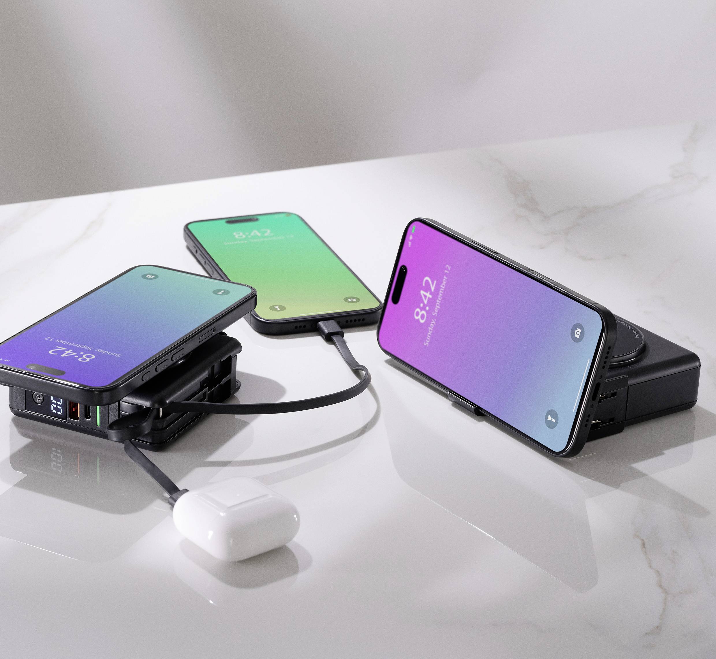 VOLTCRAFT UC-3C1A20W03 Reiseladeadapter 20W 1x USB-A, 3x USB-C® Fast Charge, USB PD Schwarz Innenbereich Wireless Charger