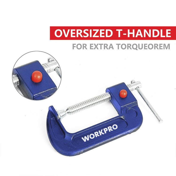 Schraubzwinge in Blau mit großen T-Griff für zusätzlichen Drehmoment. Markierung 'WORKPRO'. Nahaufnahme des Greifmechanismus.