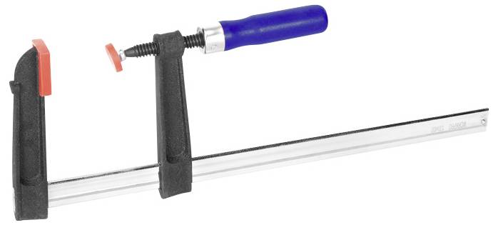 Eine Zwinge mit blauen Griff, schwarzem Korpus und rotem Kontaktpunkt wird gezeigt. Werkzeug zum Fixieren von Werkstücken.