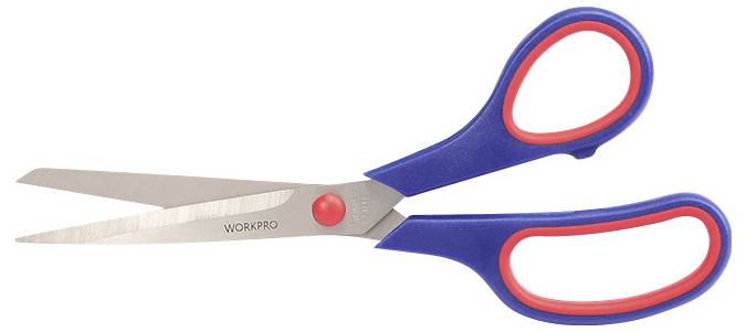 Eine blaue Schere mit roten Griffen, leicht geöffnet, auf weißem Hintergrund.