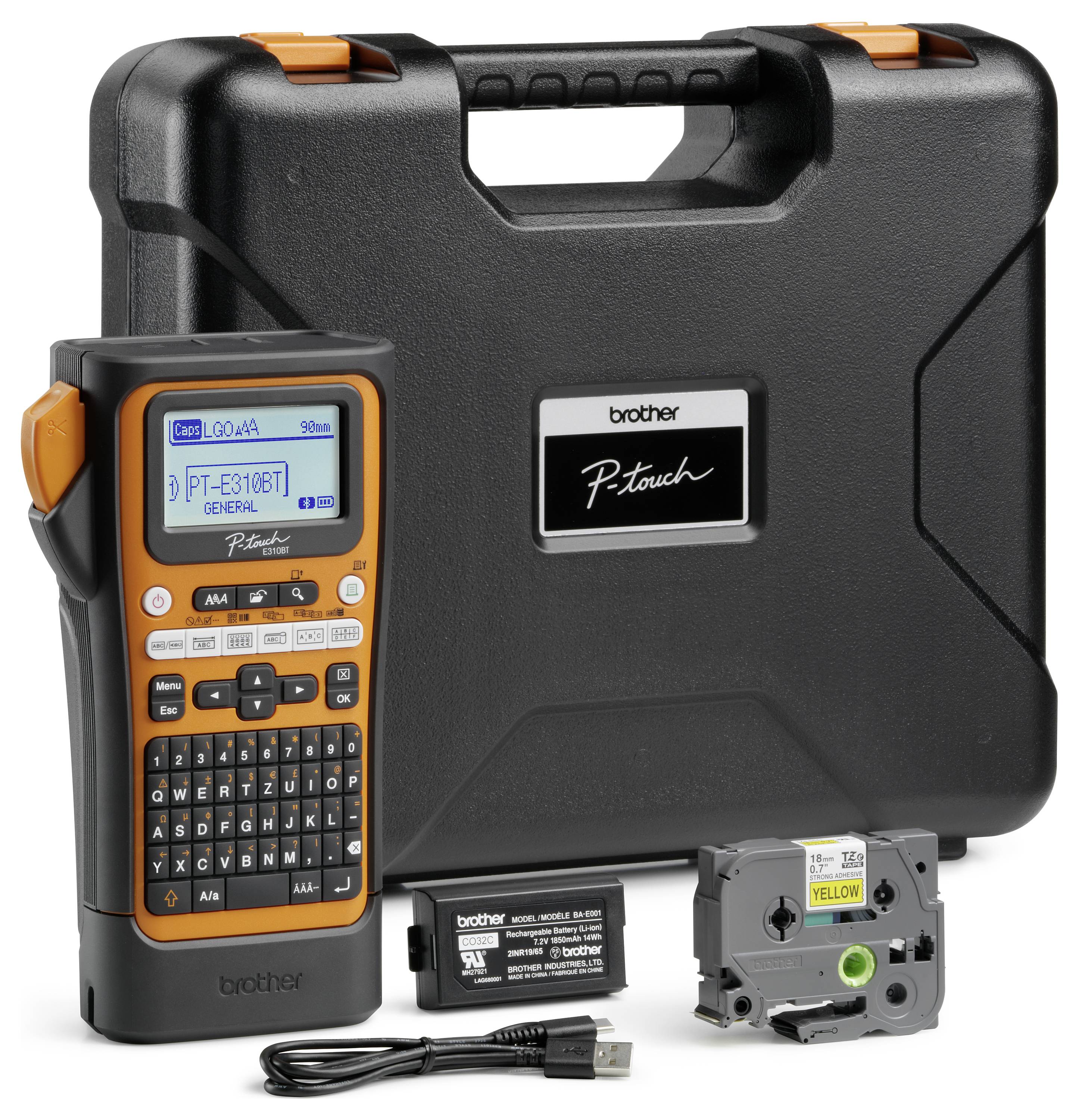 Ein tragbares Beschriftungsgerät mit QWERTZ-Tastatur, USB-Kabel, Batterien, Schriftbandkassette und schwarzem Koffer. Ideal für Etikettierungen.