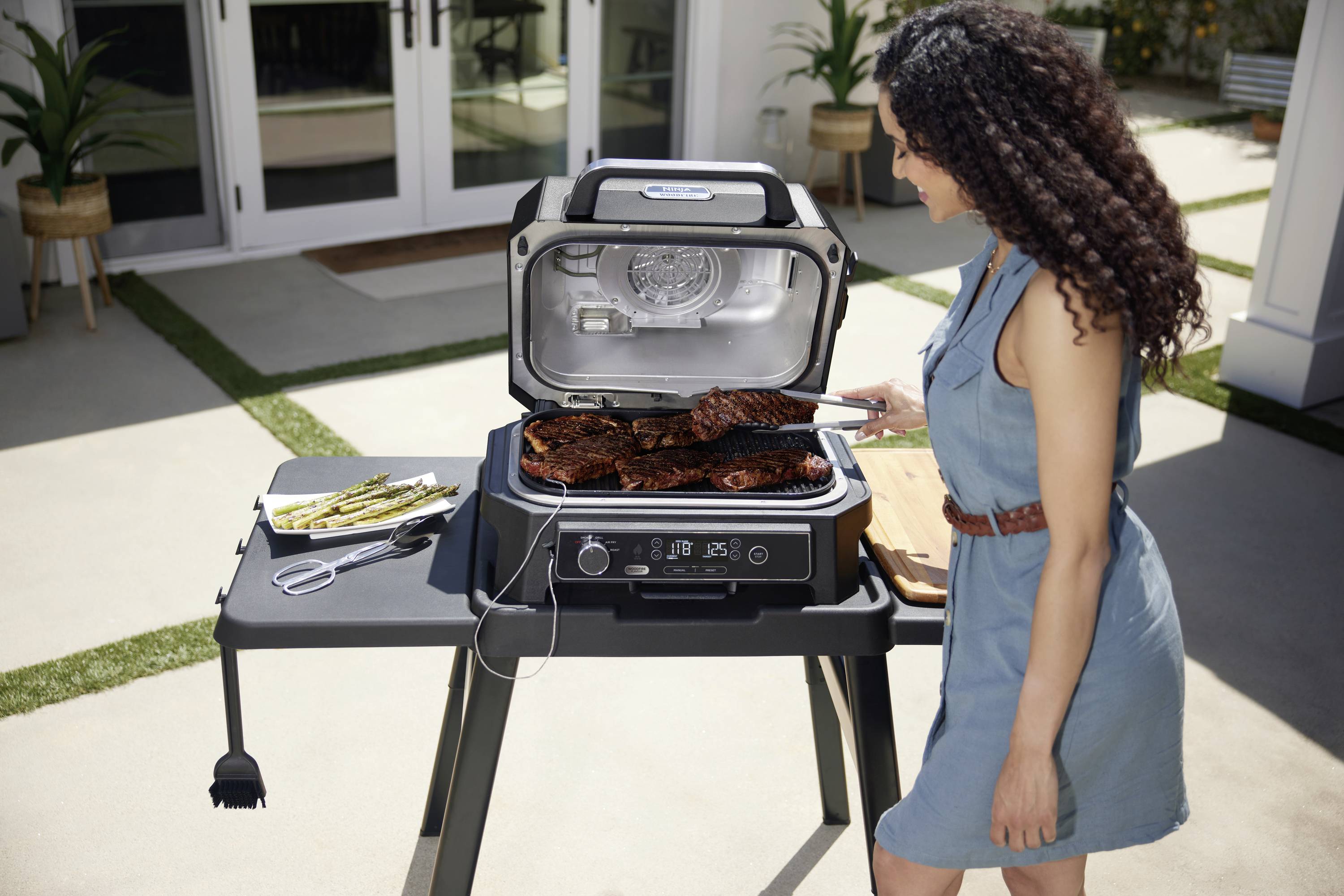 Ninja Woodfire Pro XL Elektro Elektro-Grill Schwarz, Edelstahl