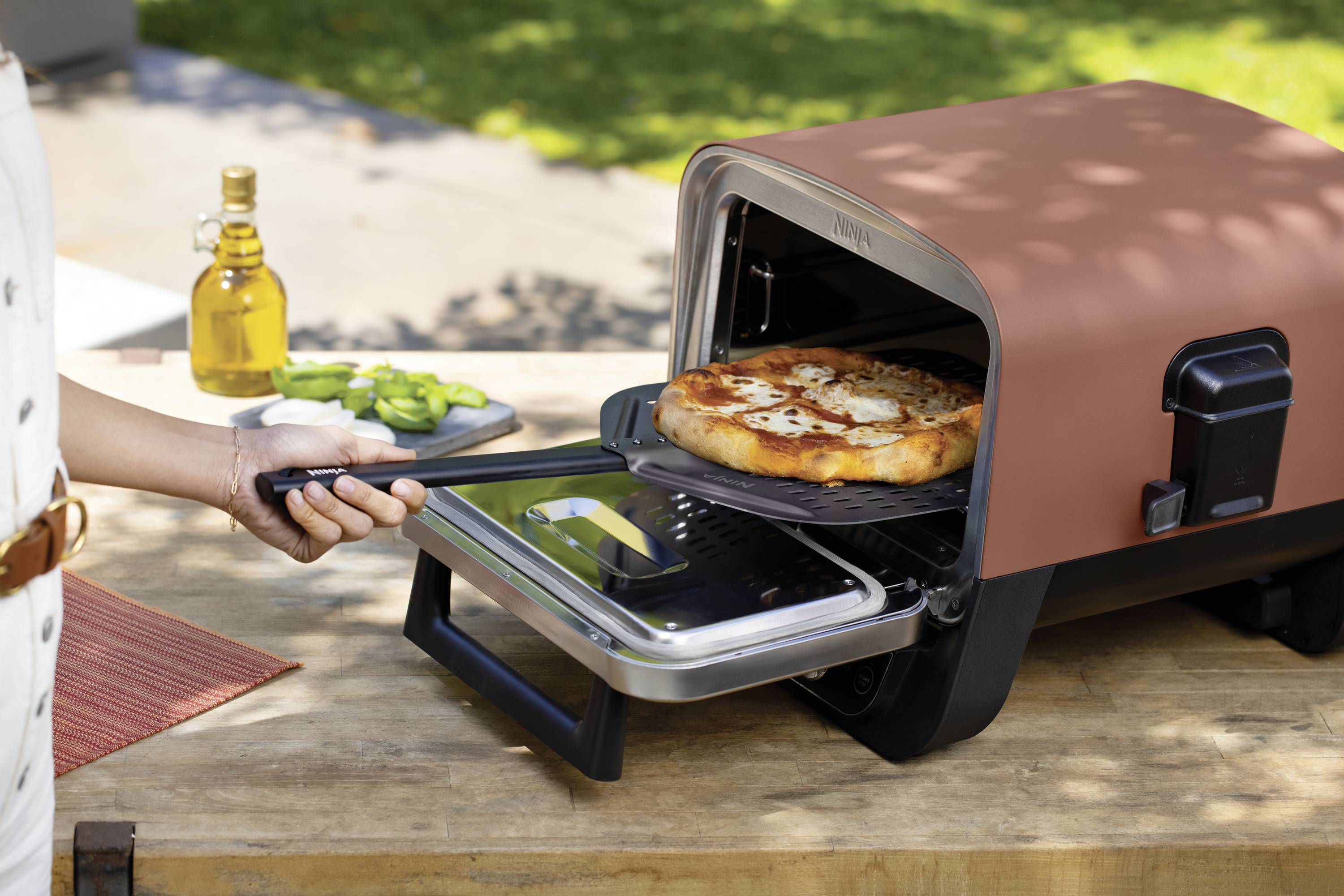 Ninja Woodfire Outdoor Pizzaschieber Grau