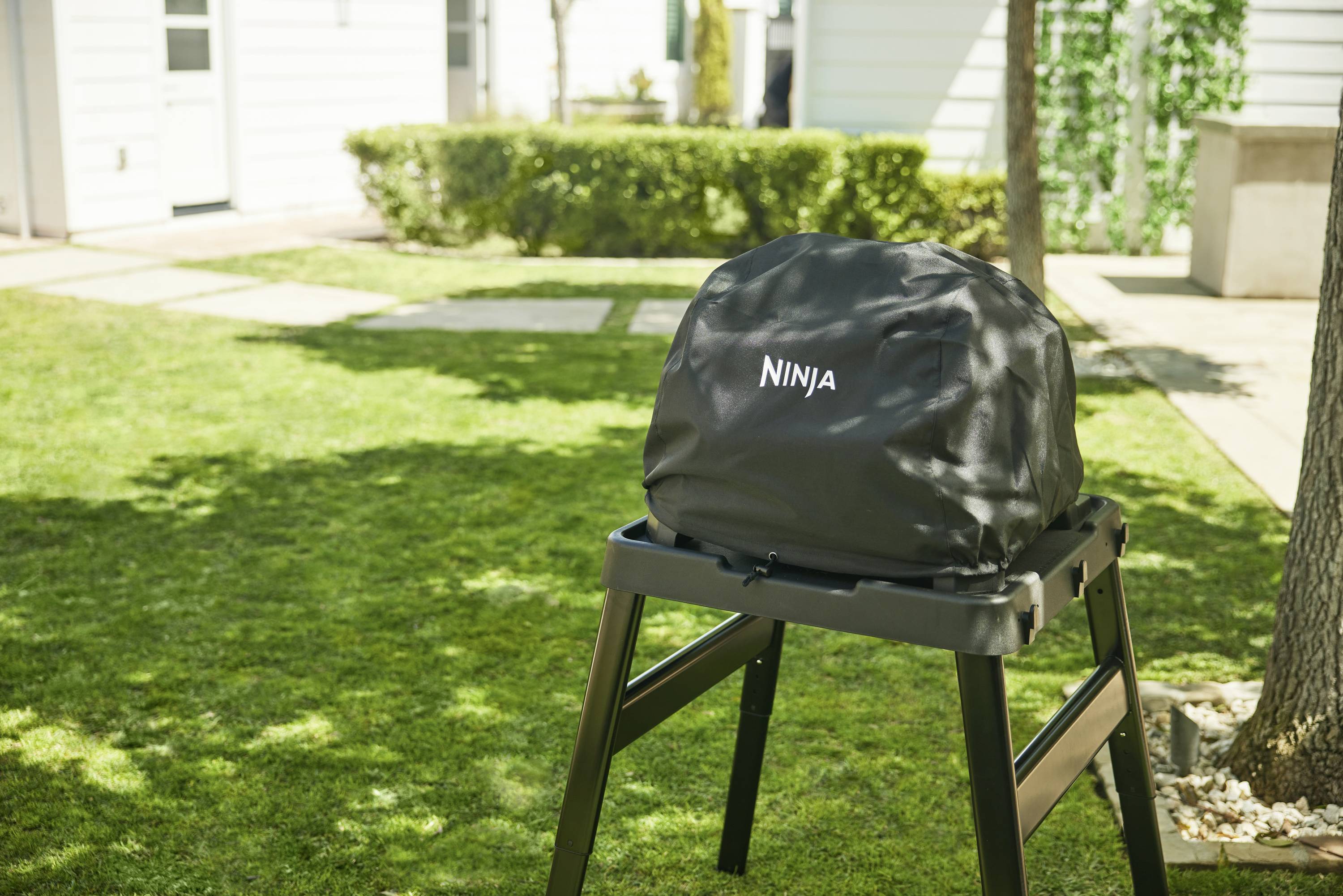 Ninja Woodfire XL Grill Abdeckhaube Schwarz