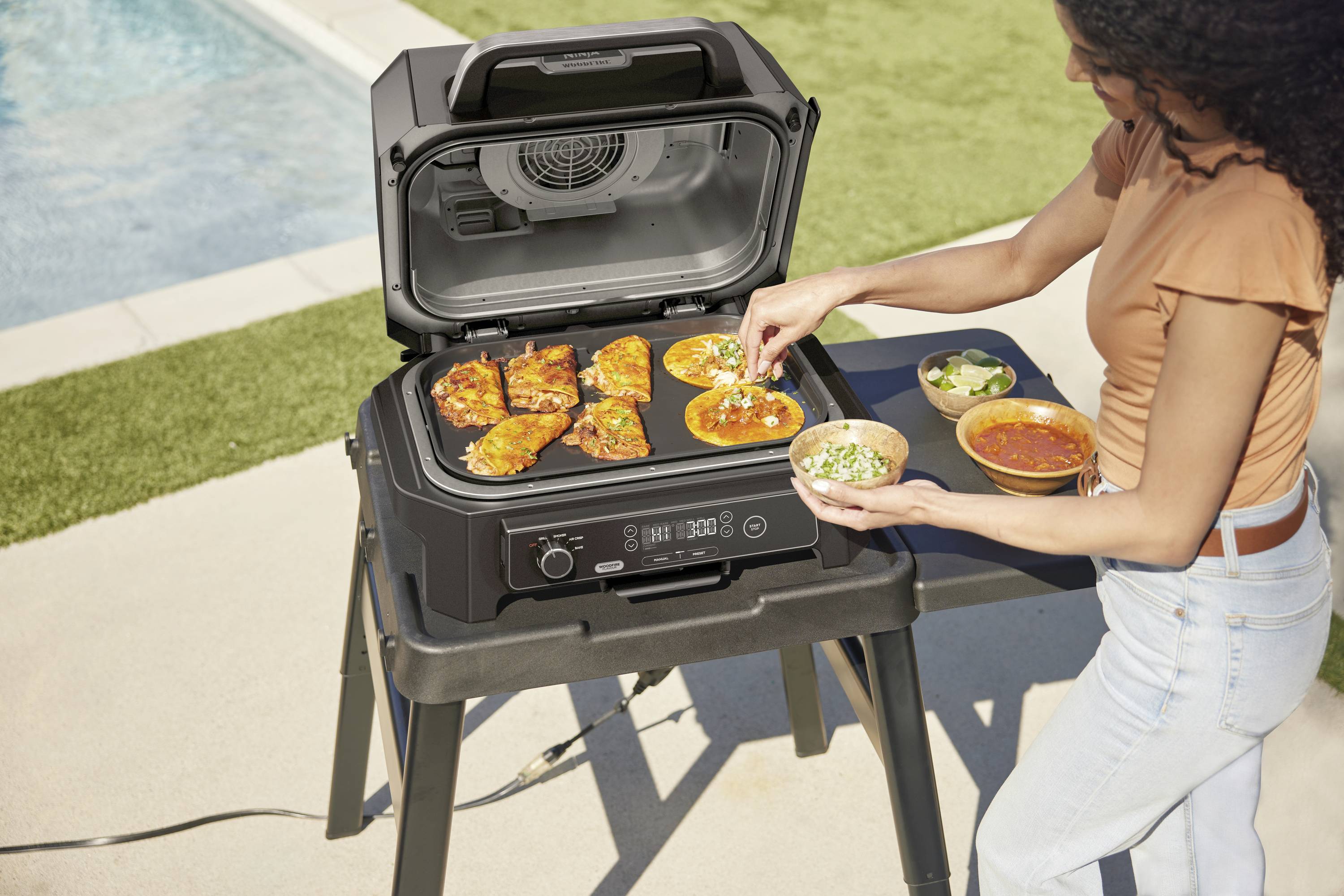 Ninja Woodfire XL Grillpfanne Schwarz