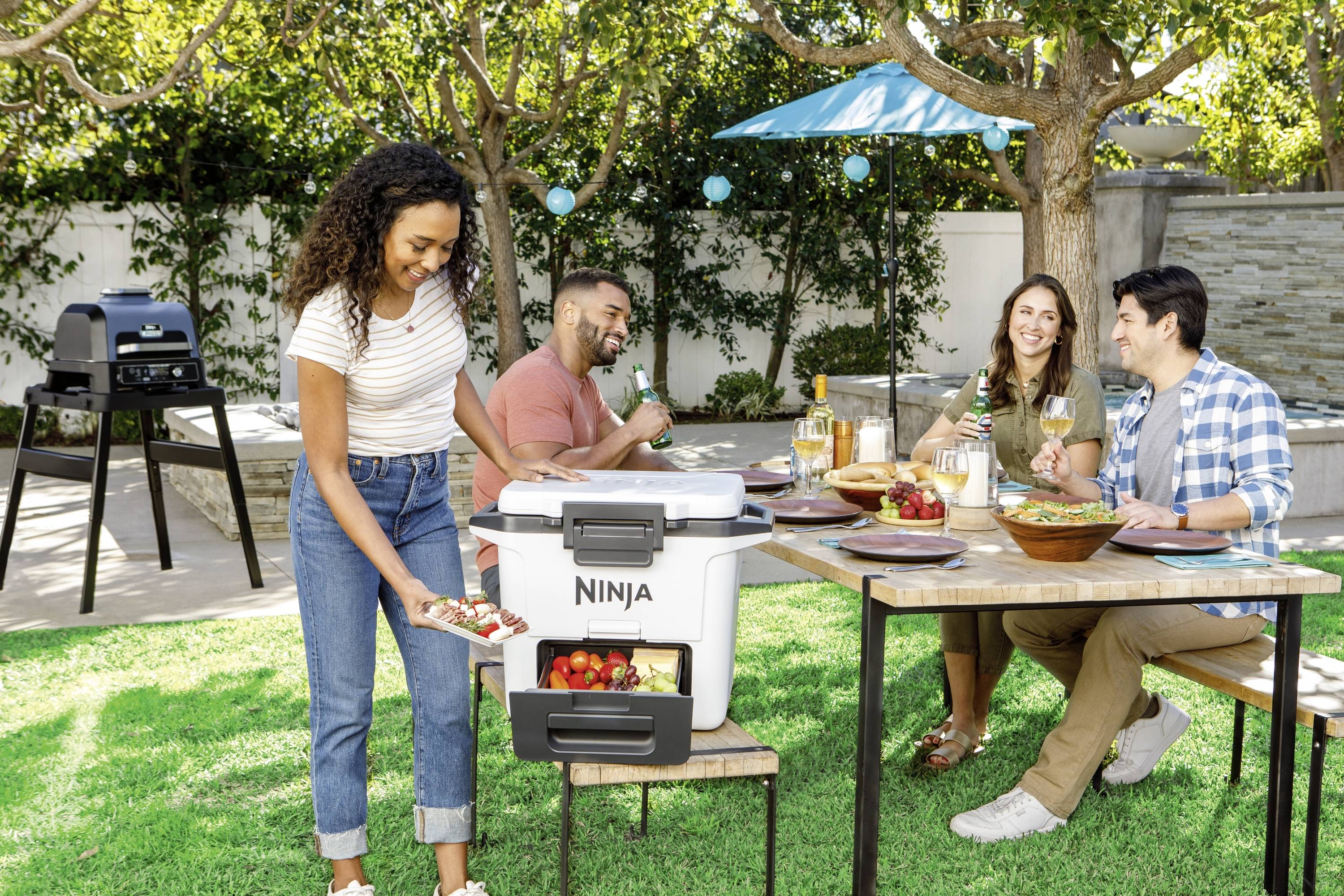 Ninja FrostVault Kühlbox Passiv Weiß, Schwarz 28 l