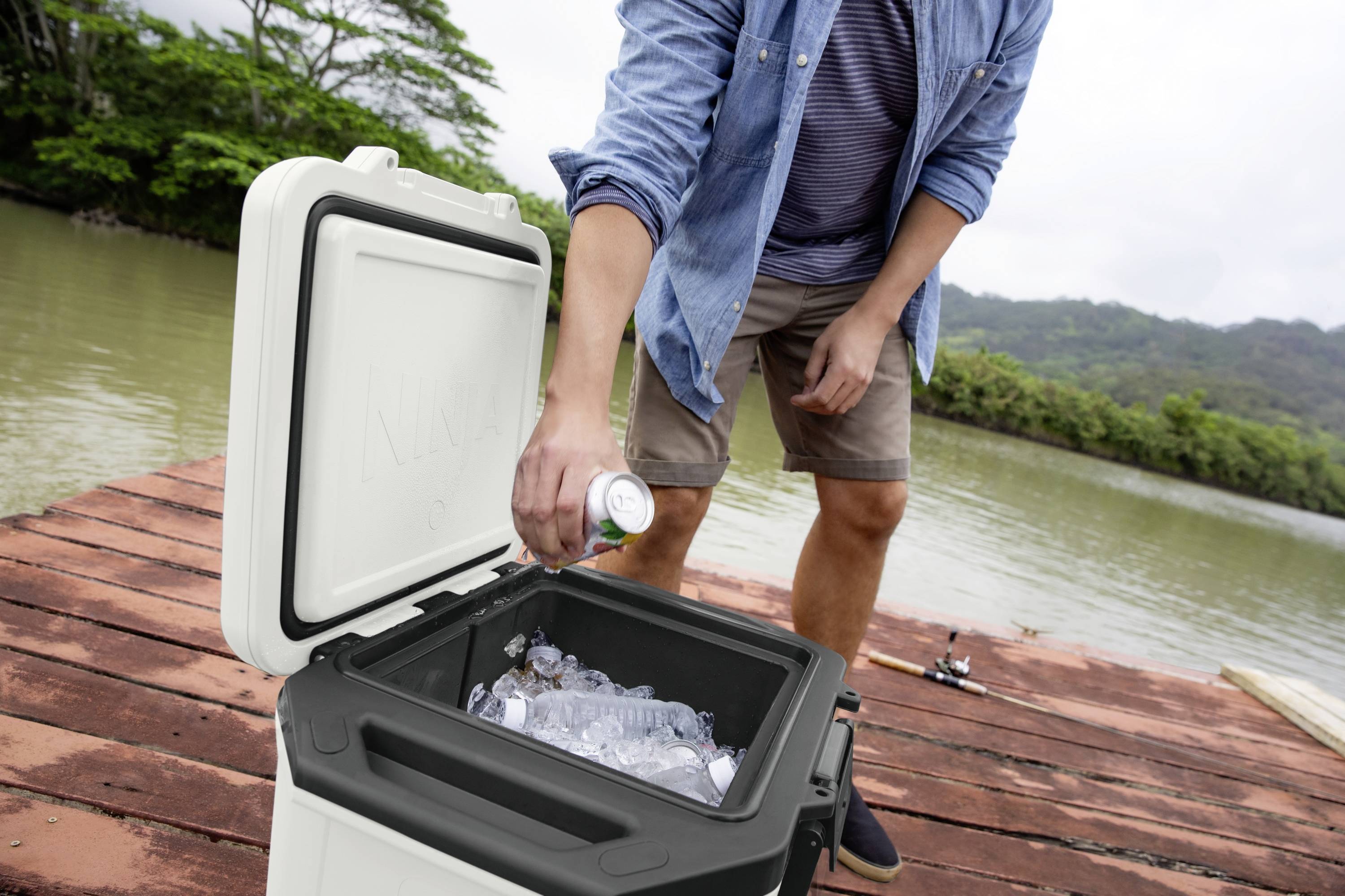 Ninja FrostVault Kühlbox Passiv Weiß, Schwarz 28 l