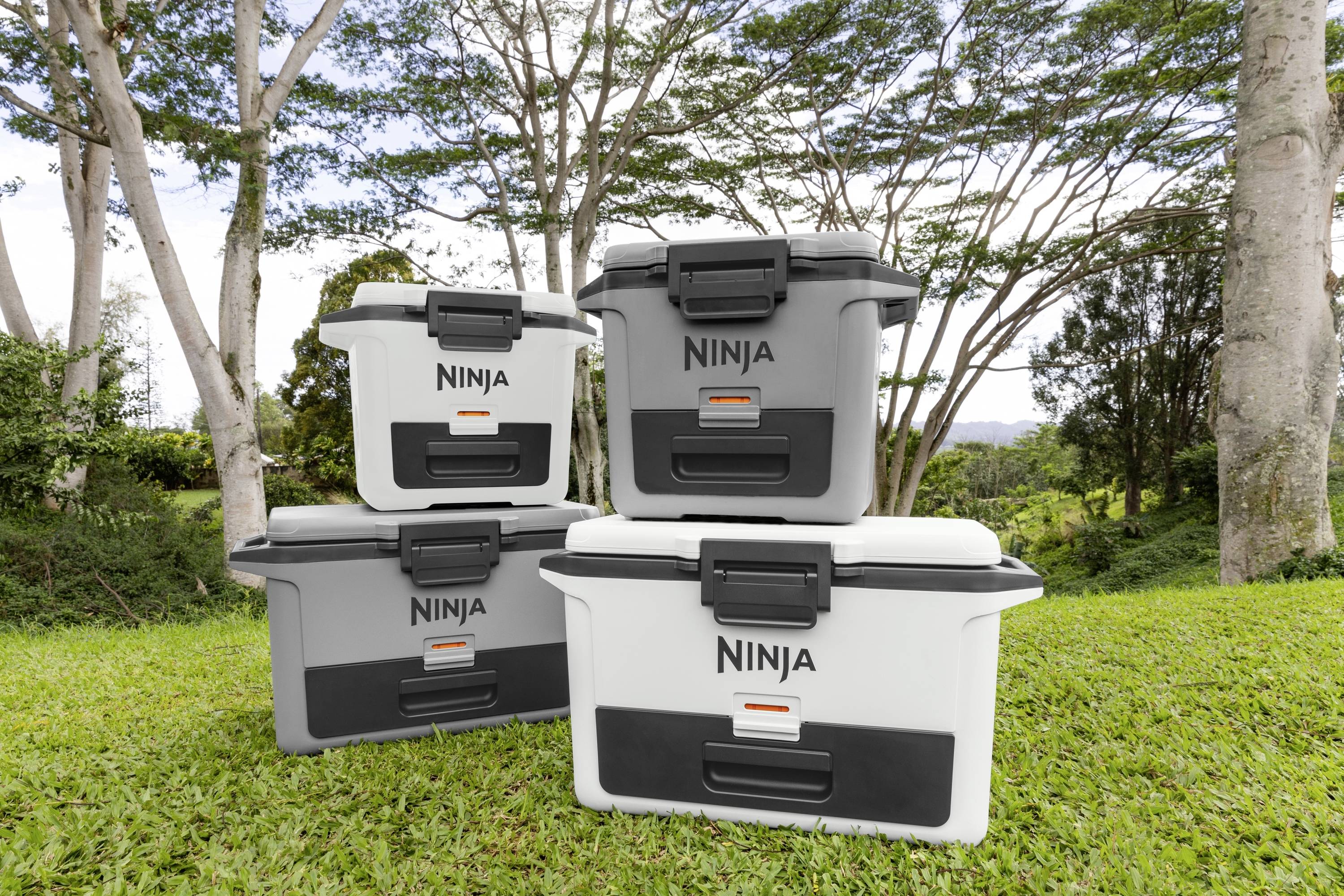 Ninja FrostVault Kühlbox Passiv Weiß, Schwarz 28 l