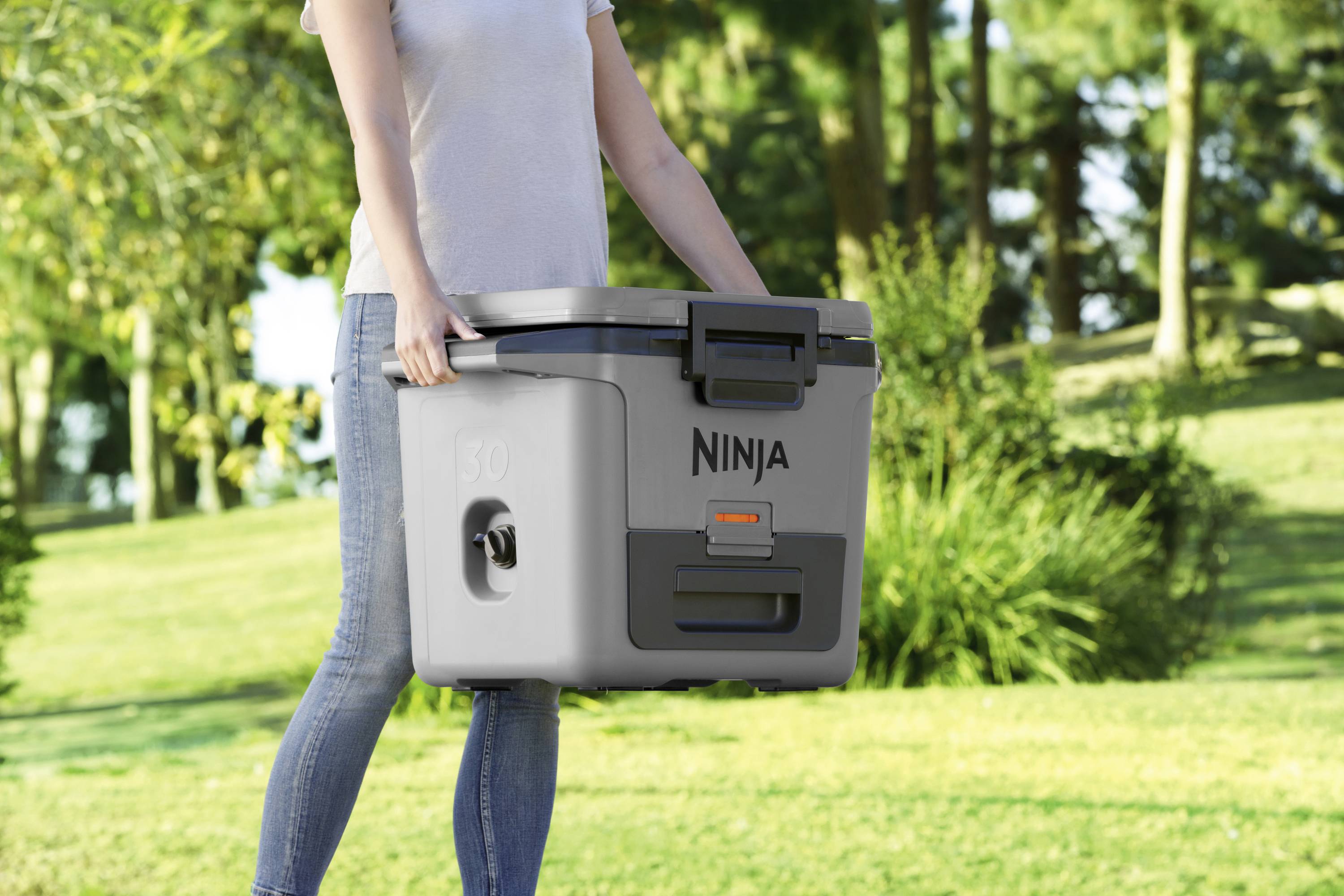 Ninja FrostVault Kühlbox Passiv Grau, Schwarz 28 l