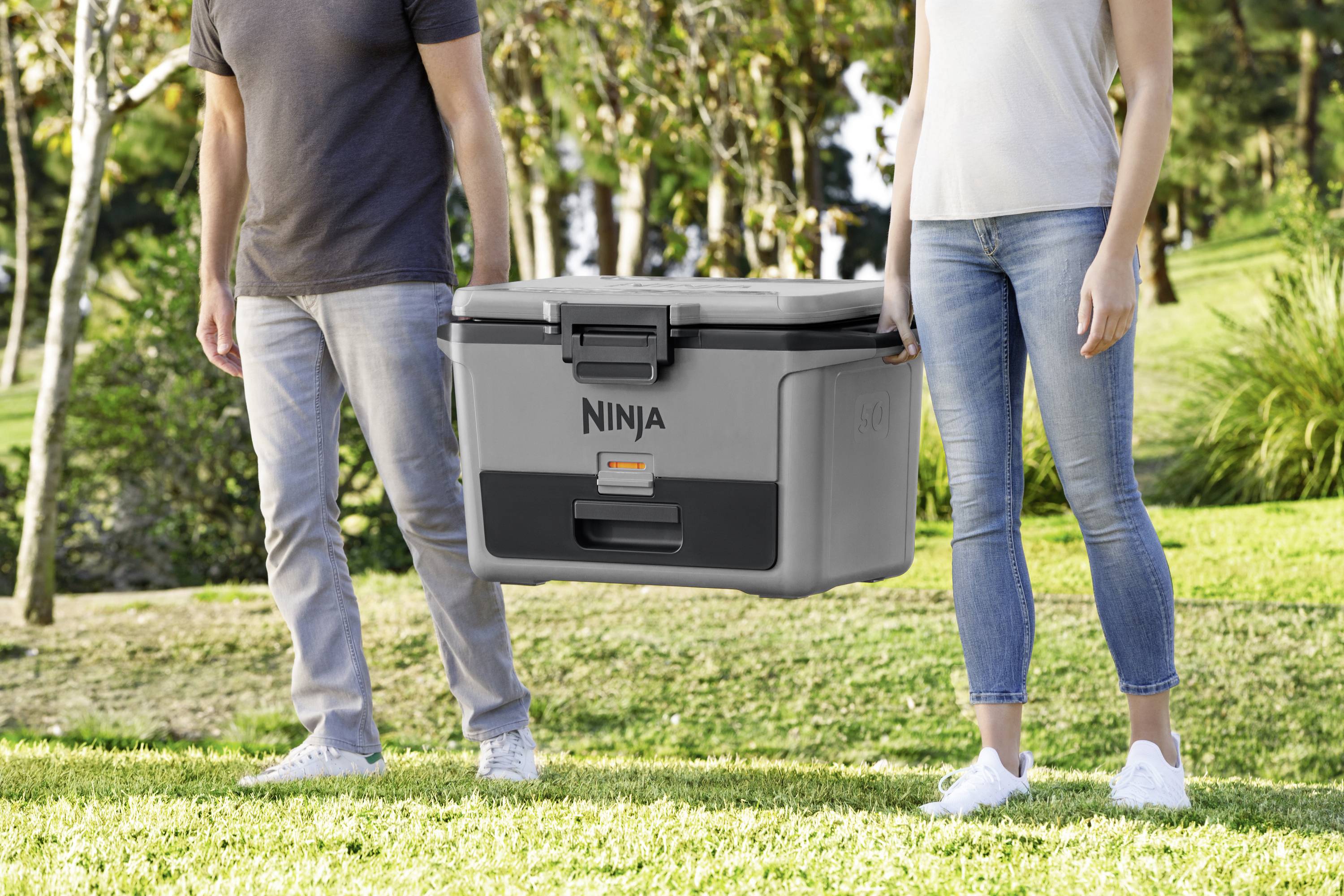 Ninja FrostVault Kühlbox Passiv Grau, Schwarz 47 l