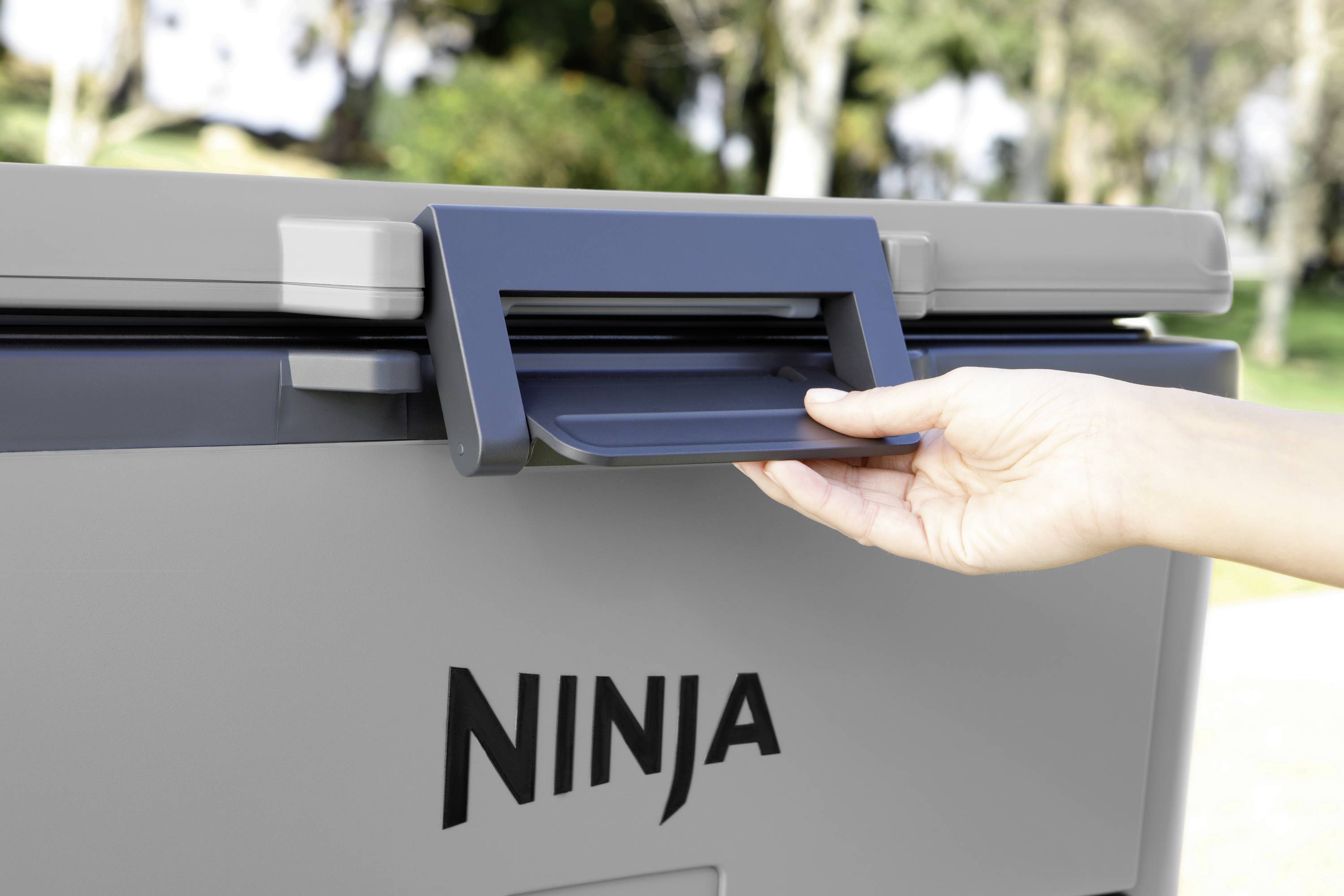 Ninja FrostVault Kühlbox Passiv Grau, Schwarz 47 l