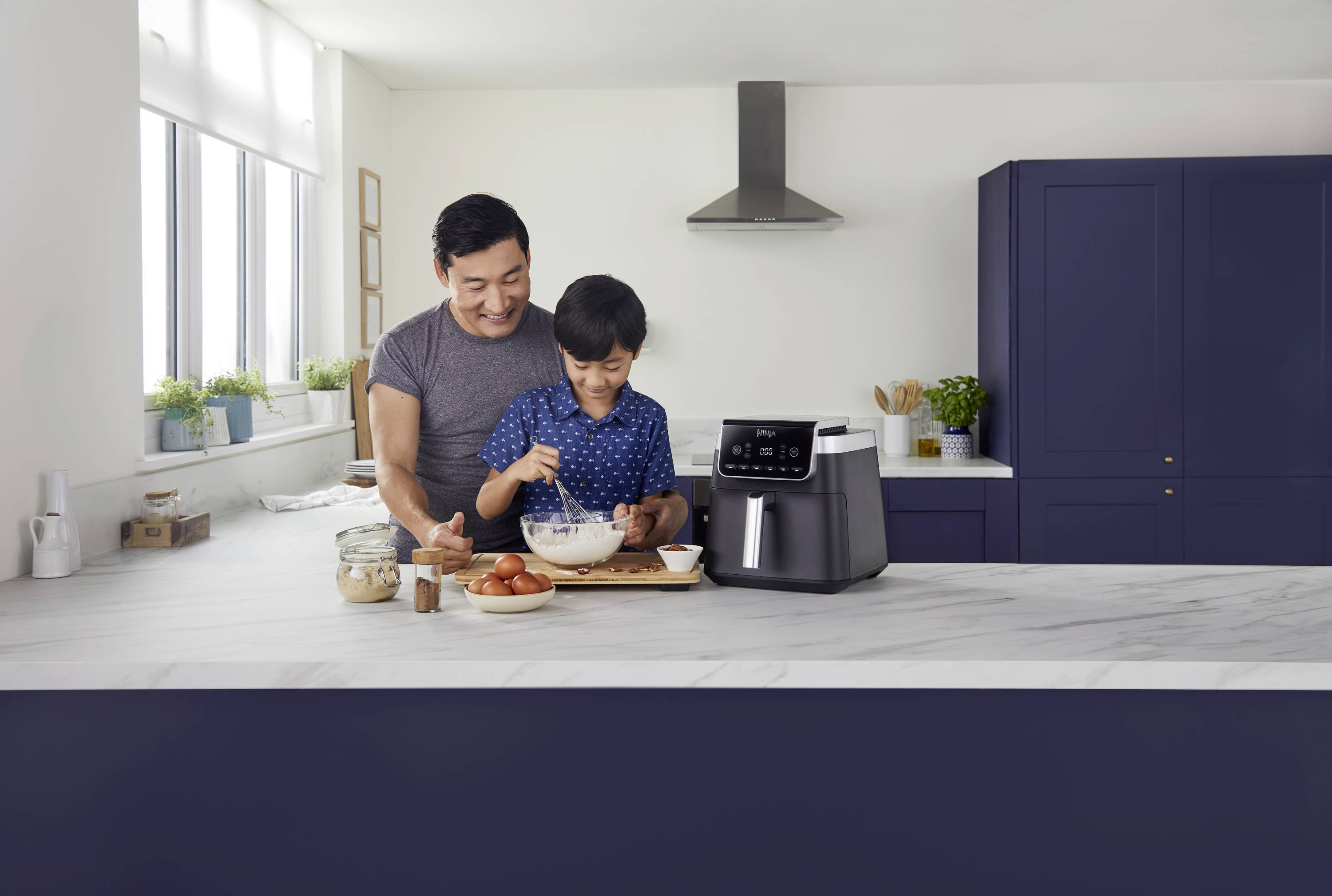 Ninja Max Pro Heißluft-Fritteuse 6.2l 2000W Schwarz