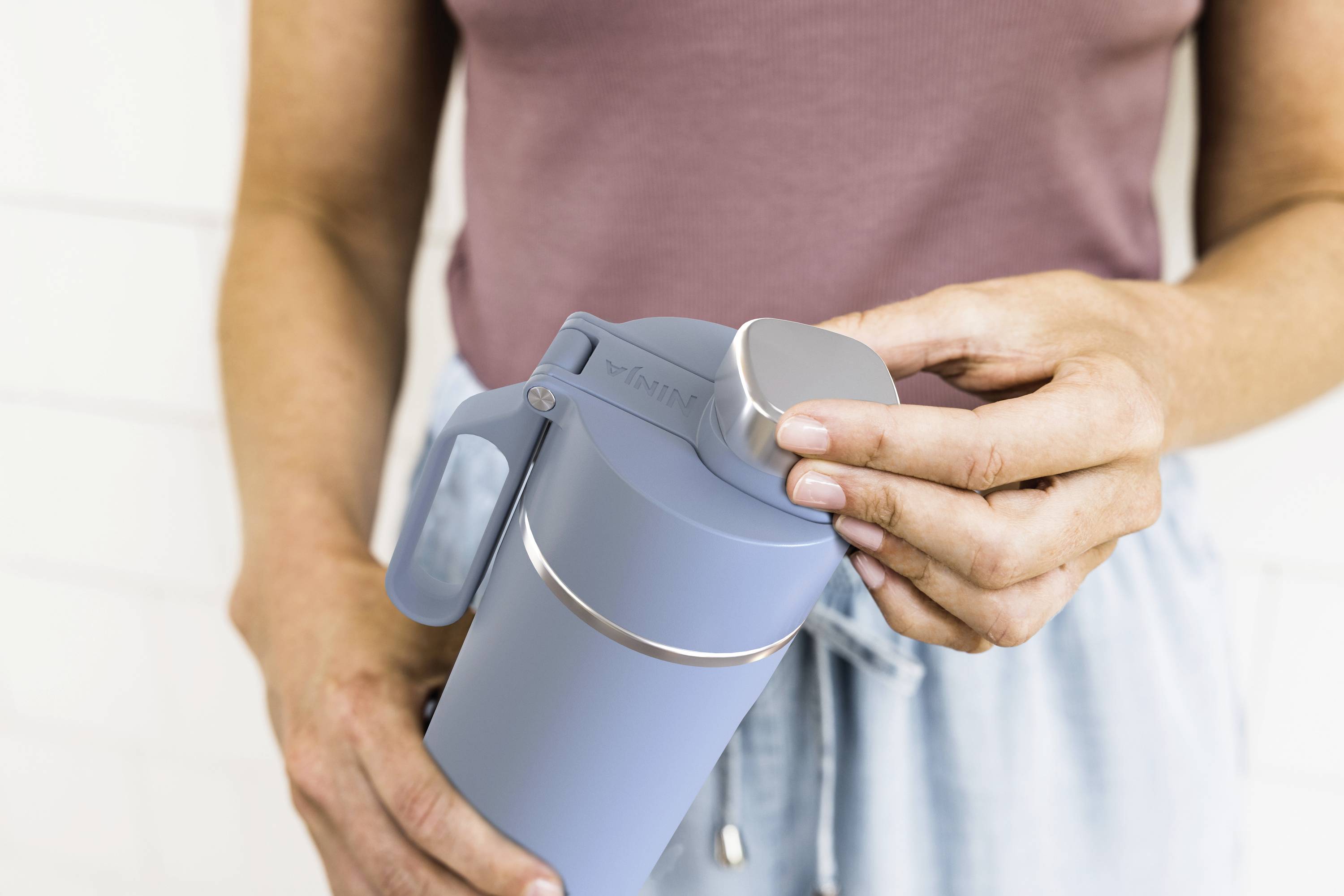 Ninja Thirsti Thermoflasche Blau 700ml DW2401EUUKBL