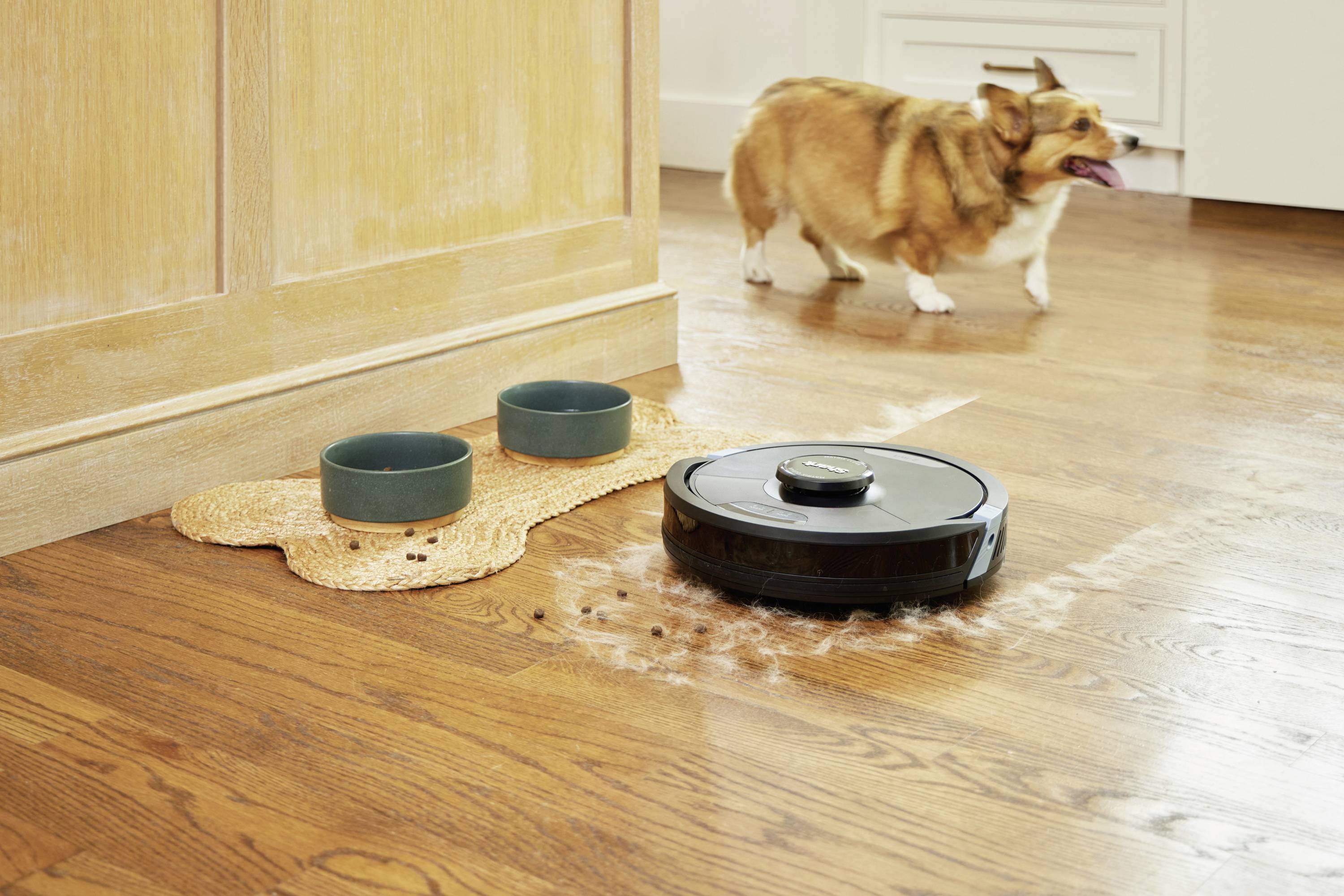 Shark Matrix Plus 2-in-1 Saug-und Wischroboter Schwarz App gesteuert, Beutellos, inkl. Akku, inkl. Ladegerät