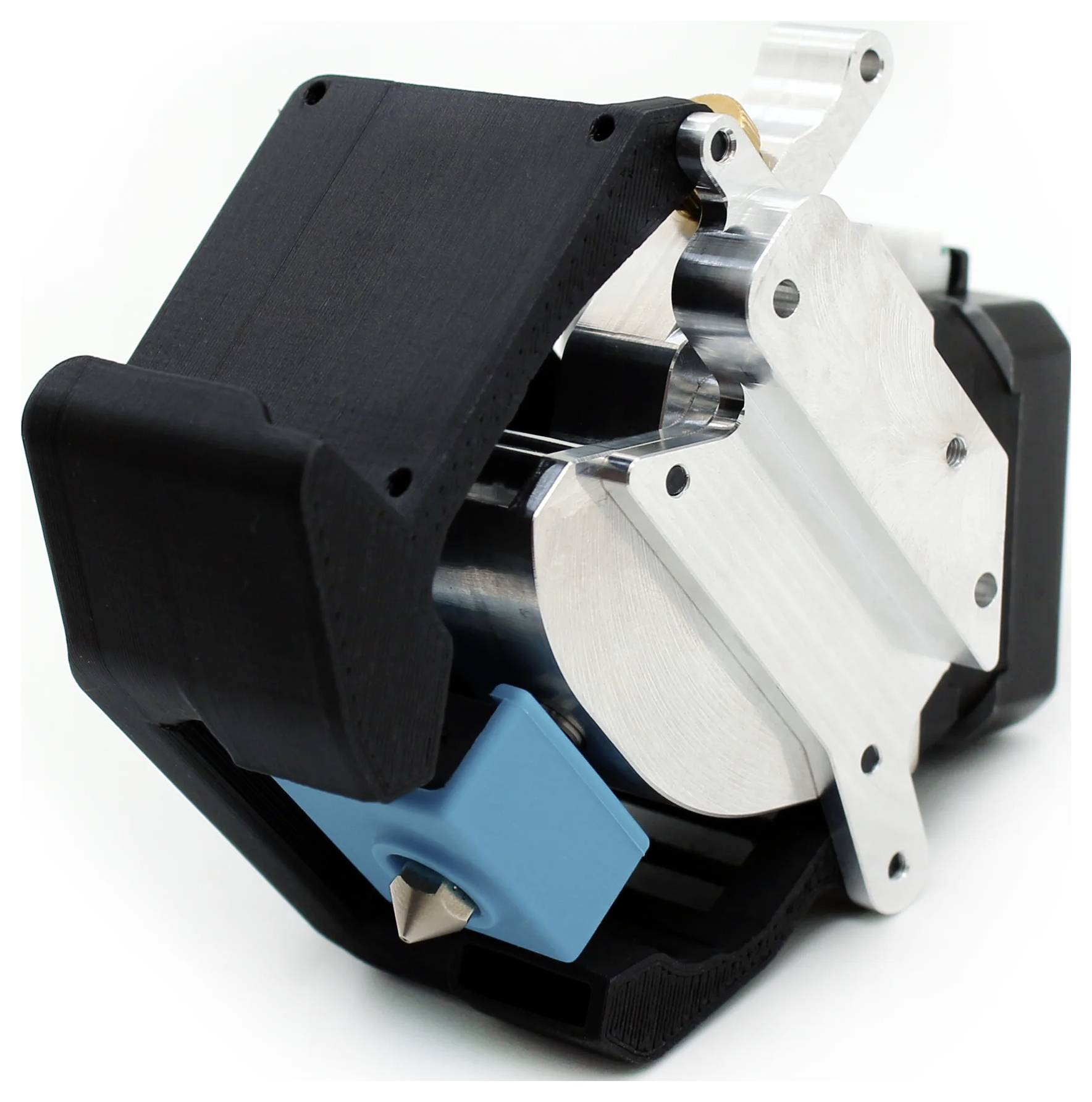 Nahaufnahme eines kleinen mechanischen Geräts mit schwarzem Gehäuse, silbernen Metallteilen und einem blauen Hebel, gezeigt auf weißem Hintergrund.