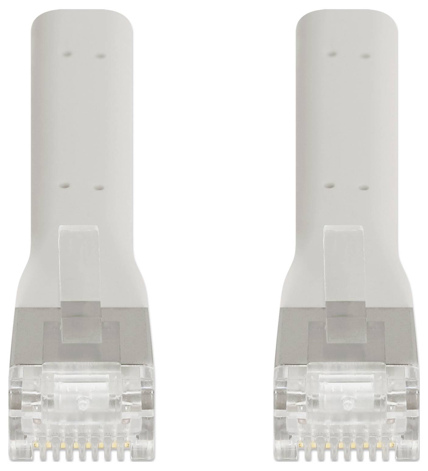 Zwei weiße Ethernet-Kabelstecker nebeneinander, die metallischen Kontaktstifte sichtbar.