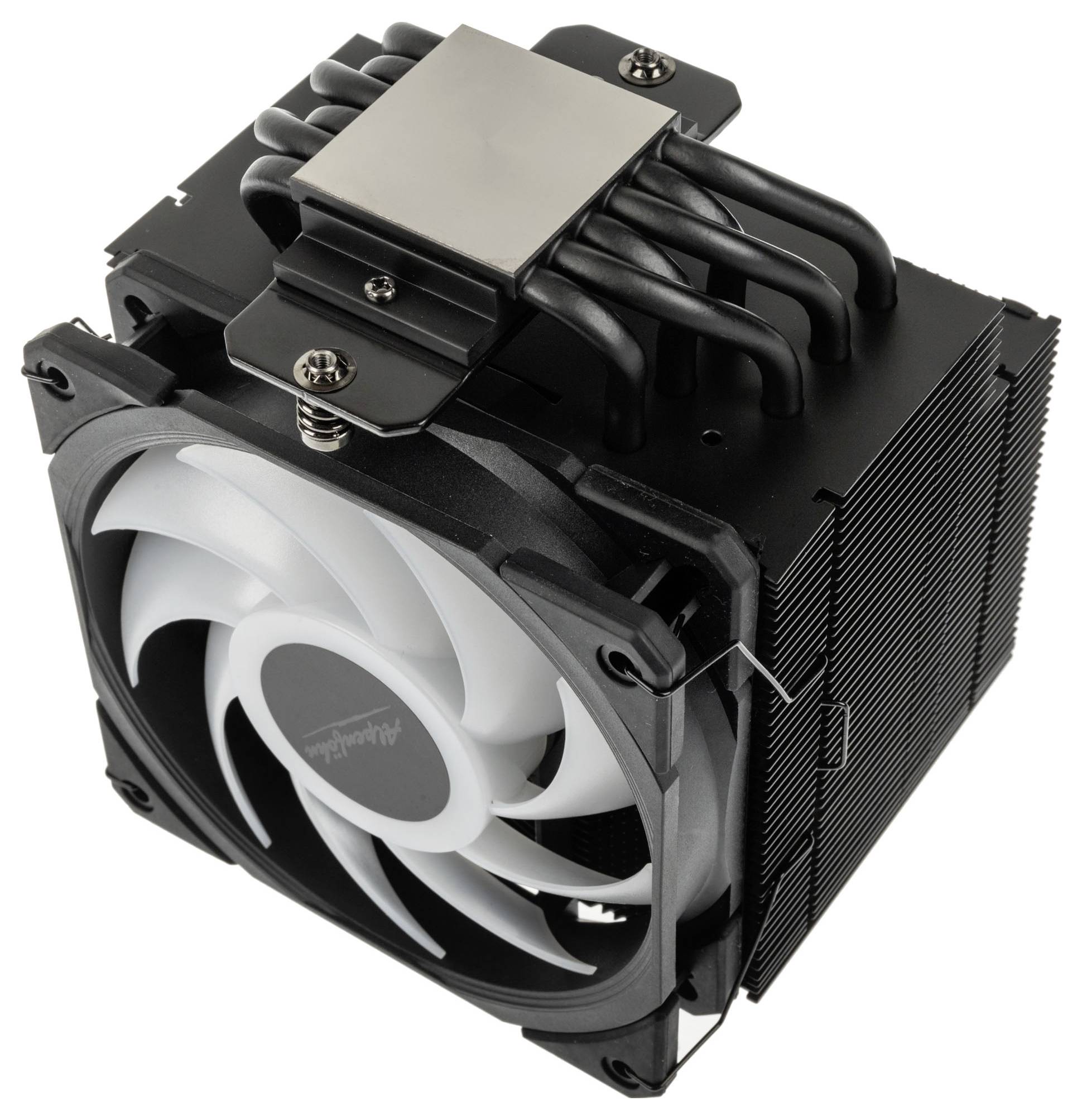 Ein schwarzer und metallischer CPU-Kühler mit einem großen Lüfter und Heatpipes, entwickelt für eine effiziente Wärmeableitung in Computersystemen.