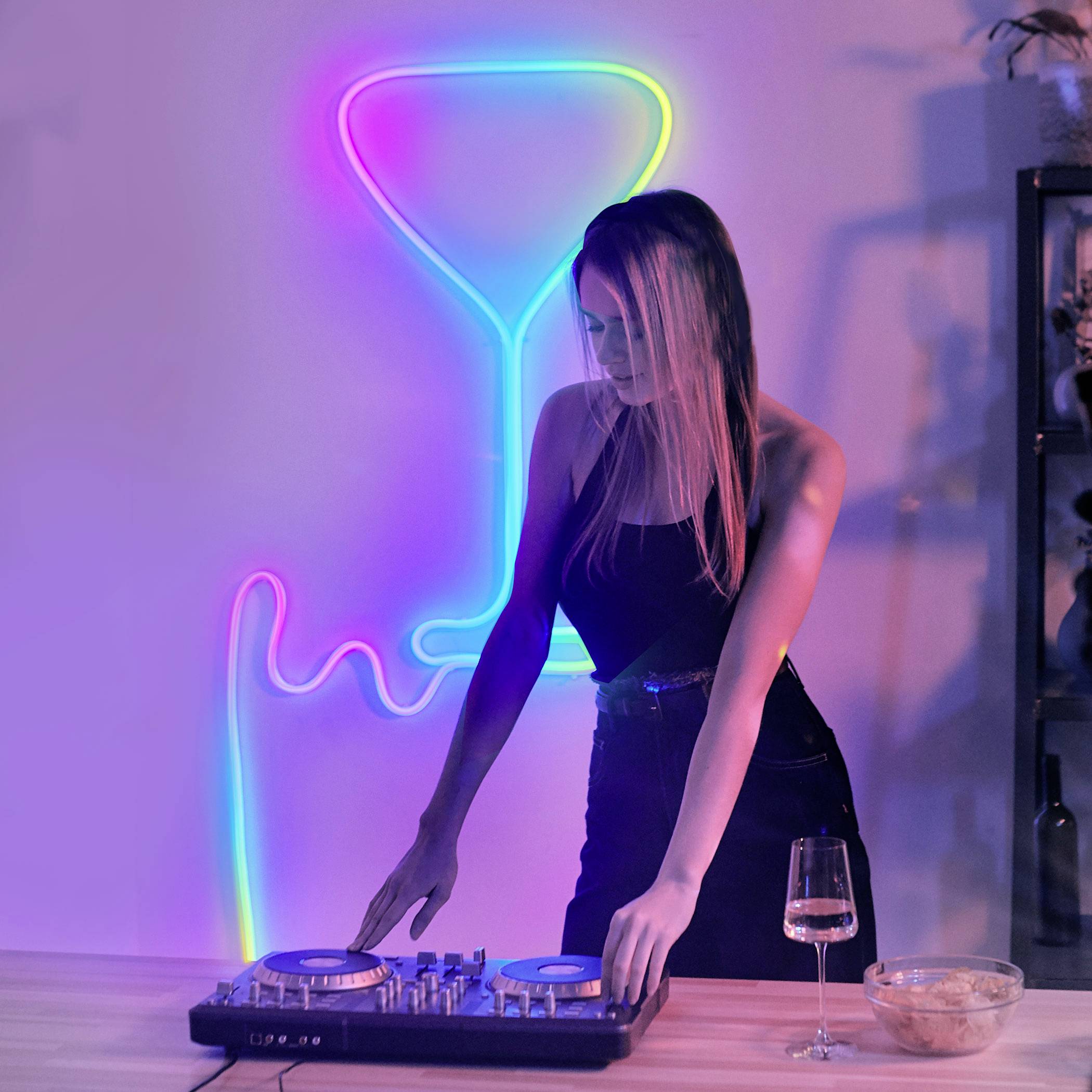 Govee RGBIC Neon Rope Light - 2m H61A1 LED-Streifen-Komplettset EEK: G (A - G) 2m 1St.