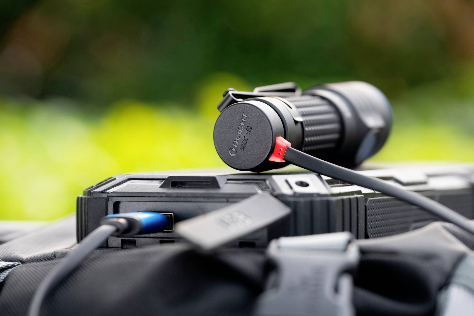 OLight Baton Turbo LED Taschenlampe akkubetrieben 1000lm 60h 91g