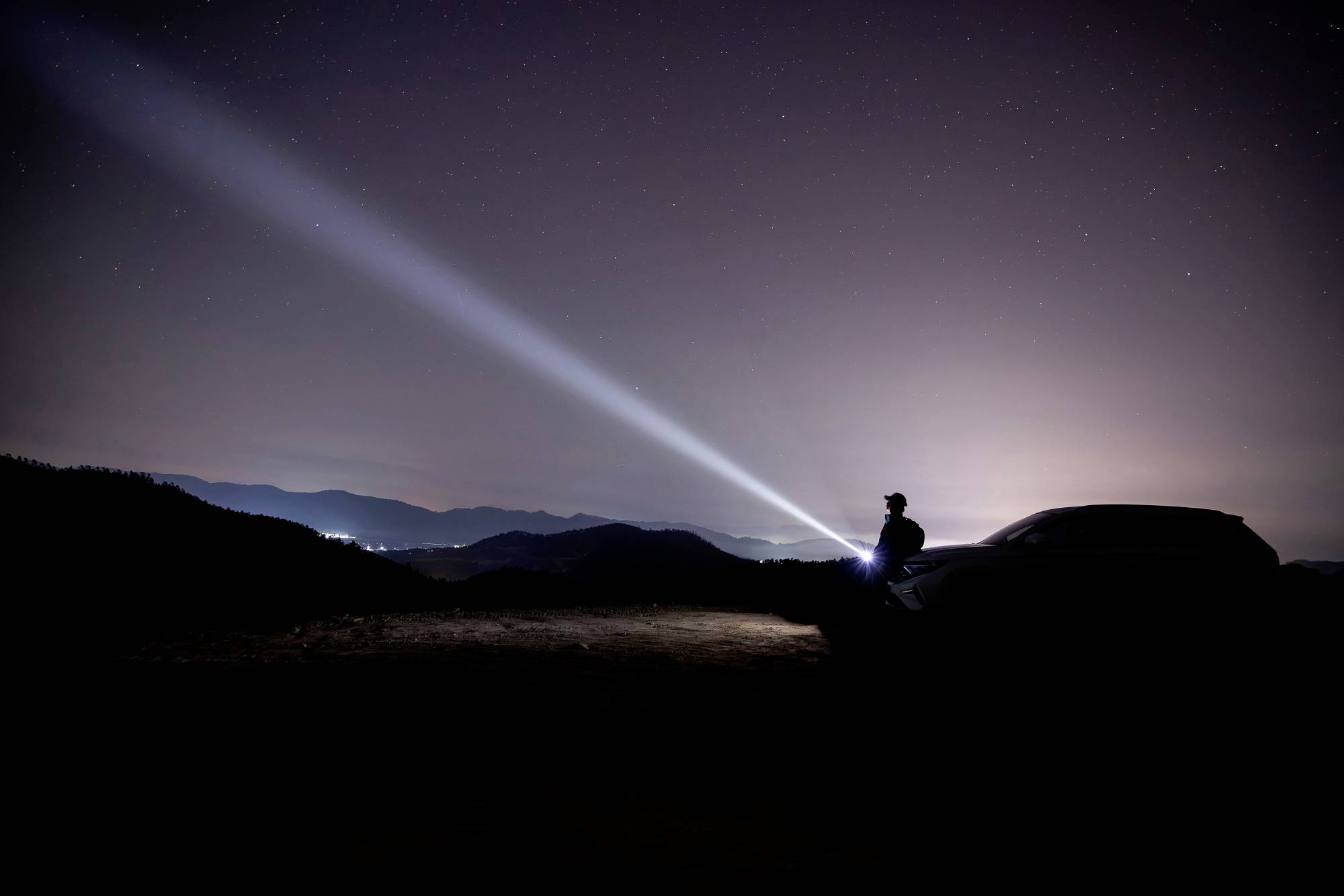 OLight Baton Turbo LED Taschenlampe akkubetrieben 1000lm 60h 91g