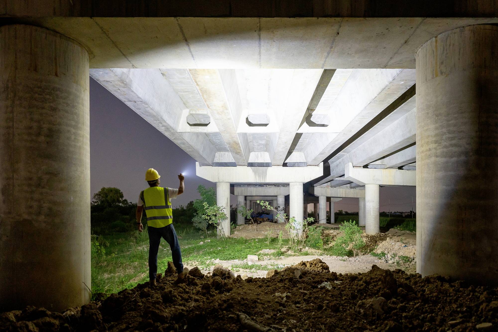 OLight Arkfeld Ultra Class 1 LED Taschenlampe akkubetrieben 1400lm 119g