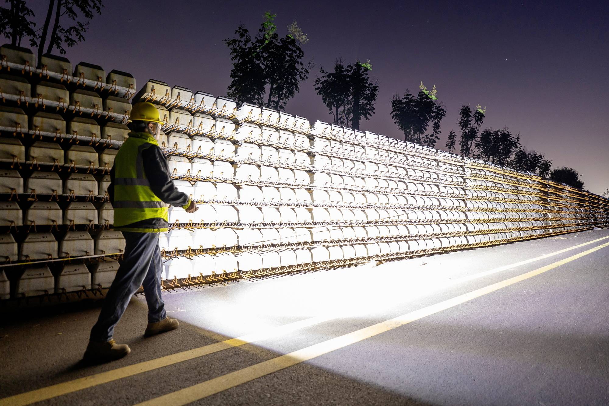 OLight Arkfeld Ultra Class 1 LED Taschenlampe akkubetrieben 1400lm 119g