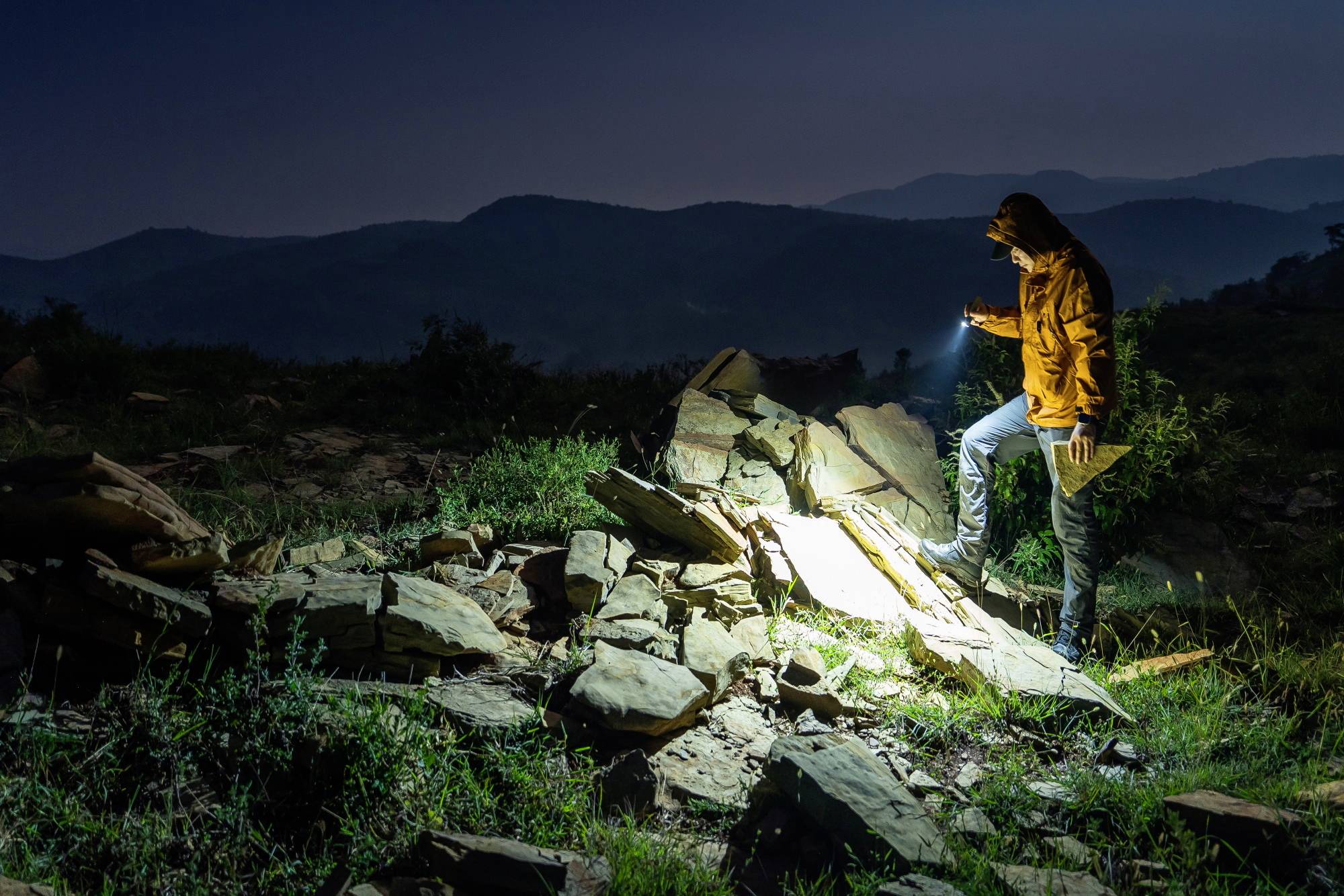 OLight Arkfeld Ultra Class 1 LED Taschenlampe akkubetrieben 1400lm 119g